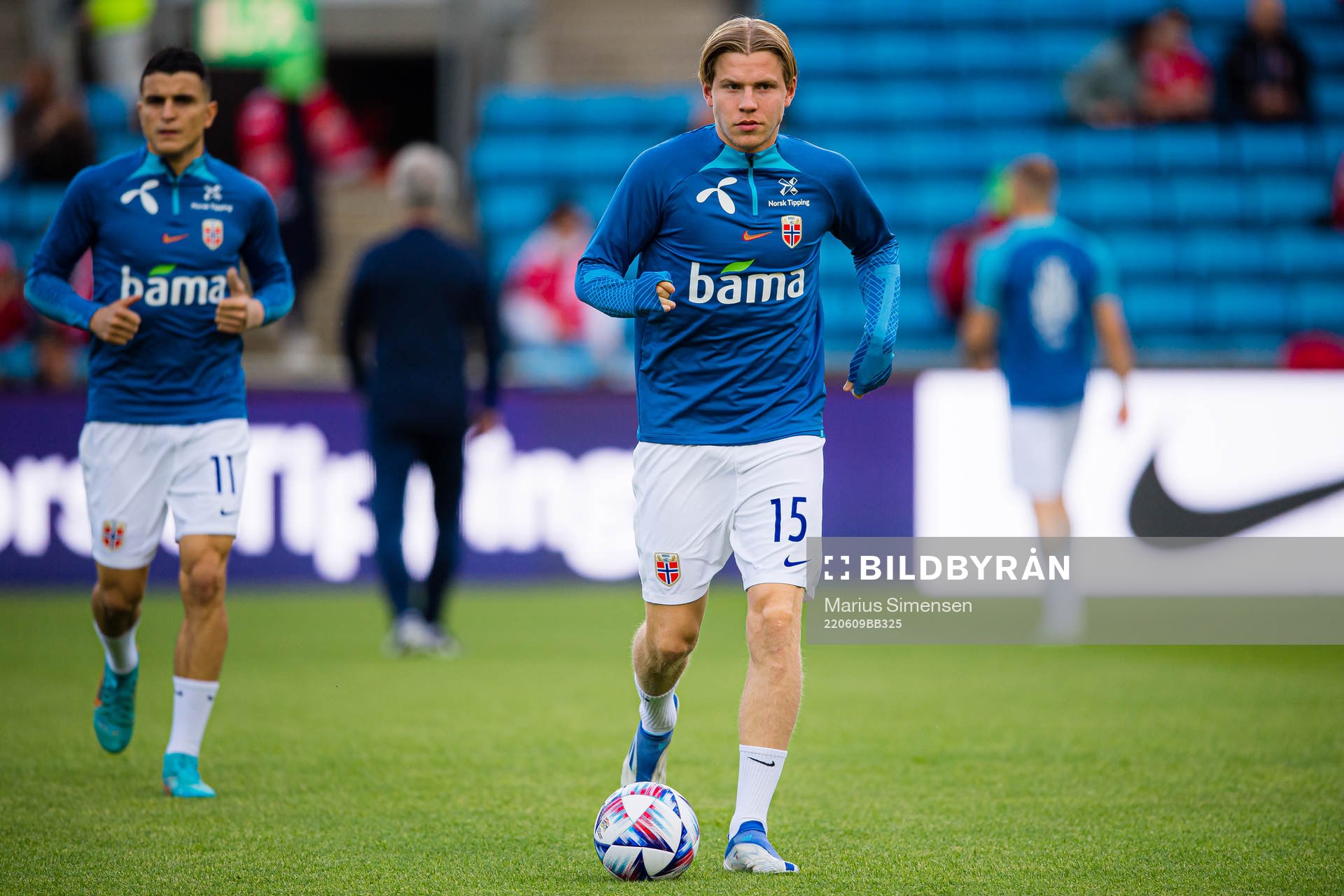 Jens Petter Hauge of Norway warms up