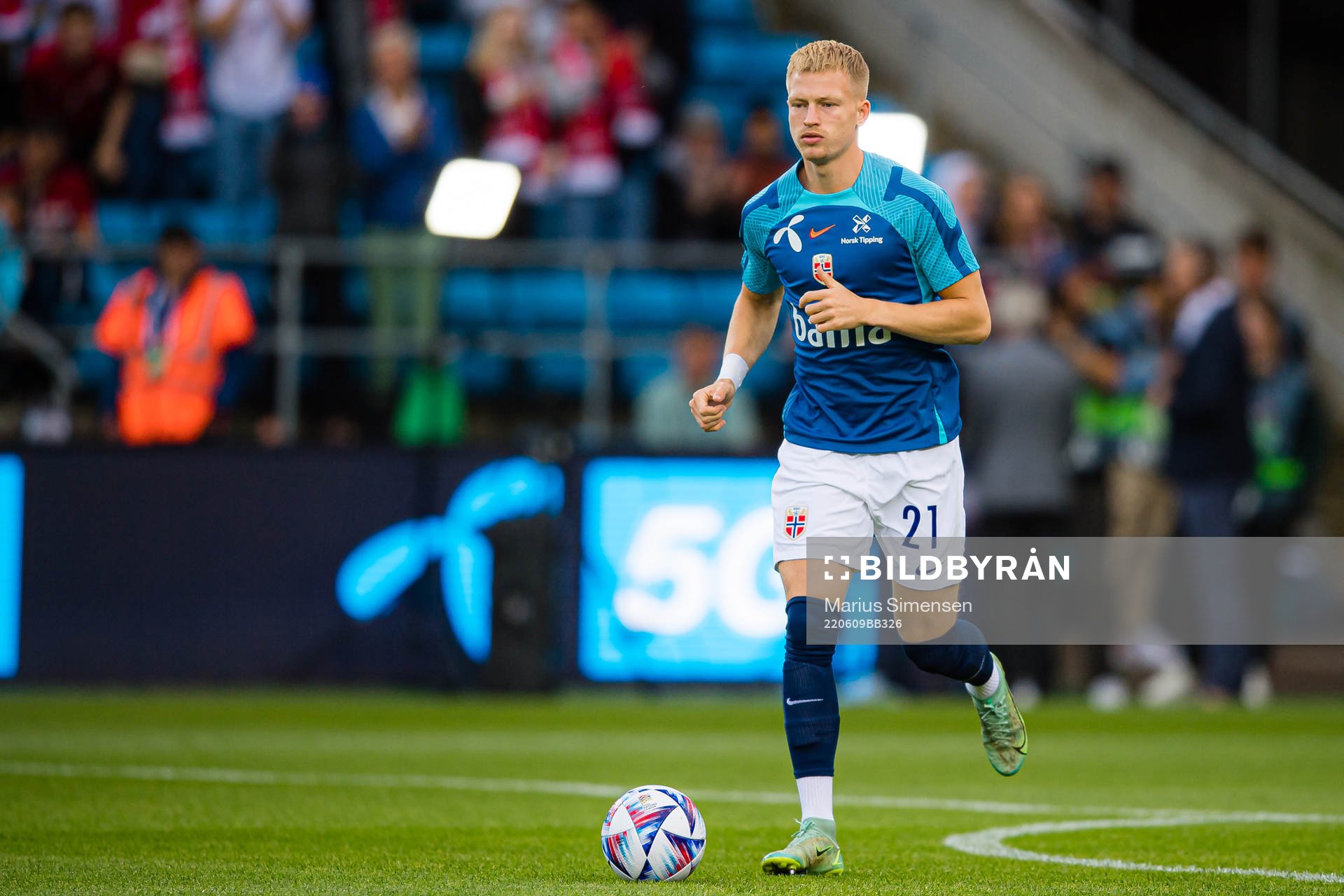 Andreas Schjølberg Hanche-Olsen of Norway warms up ahead of the Nations League football match between Norway and Slovenia on June 9, 2022 in Oslo.