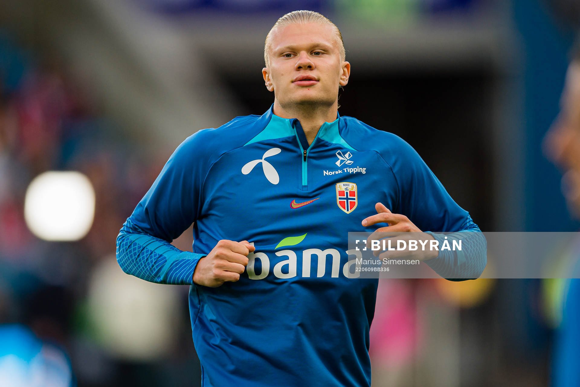 Erling Braut Haaland of Norway warms up