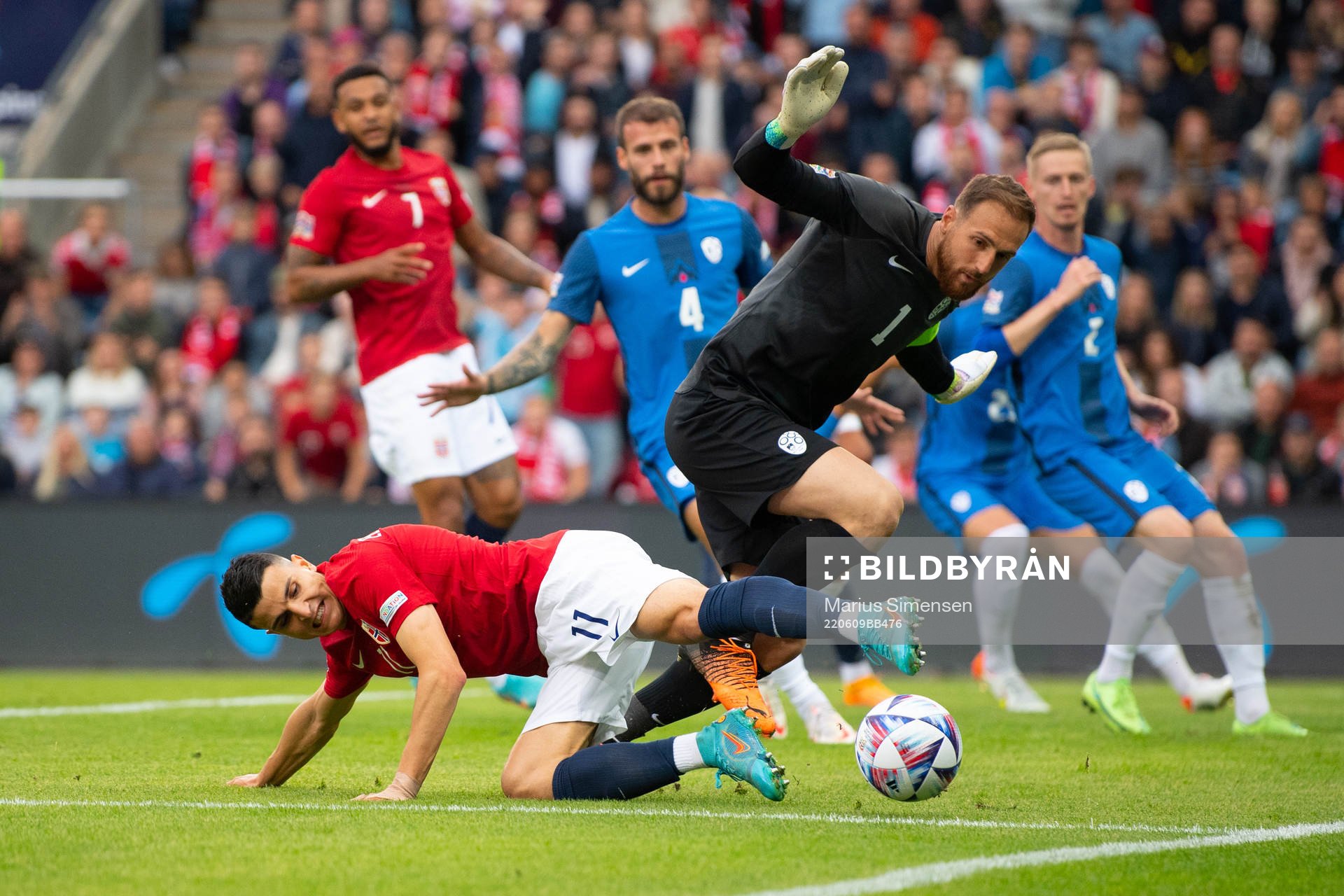 Mohamed Amine Elyounoussi of Norway and of Slovenia