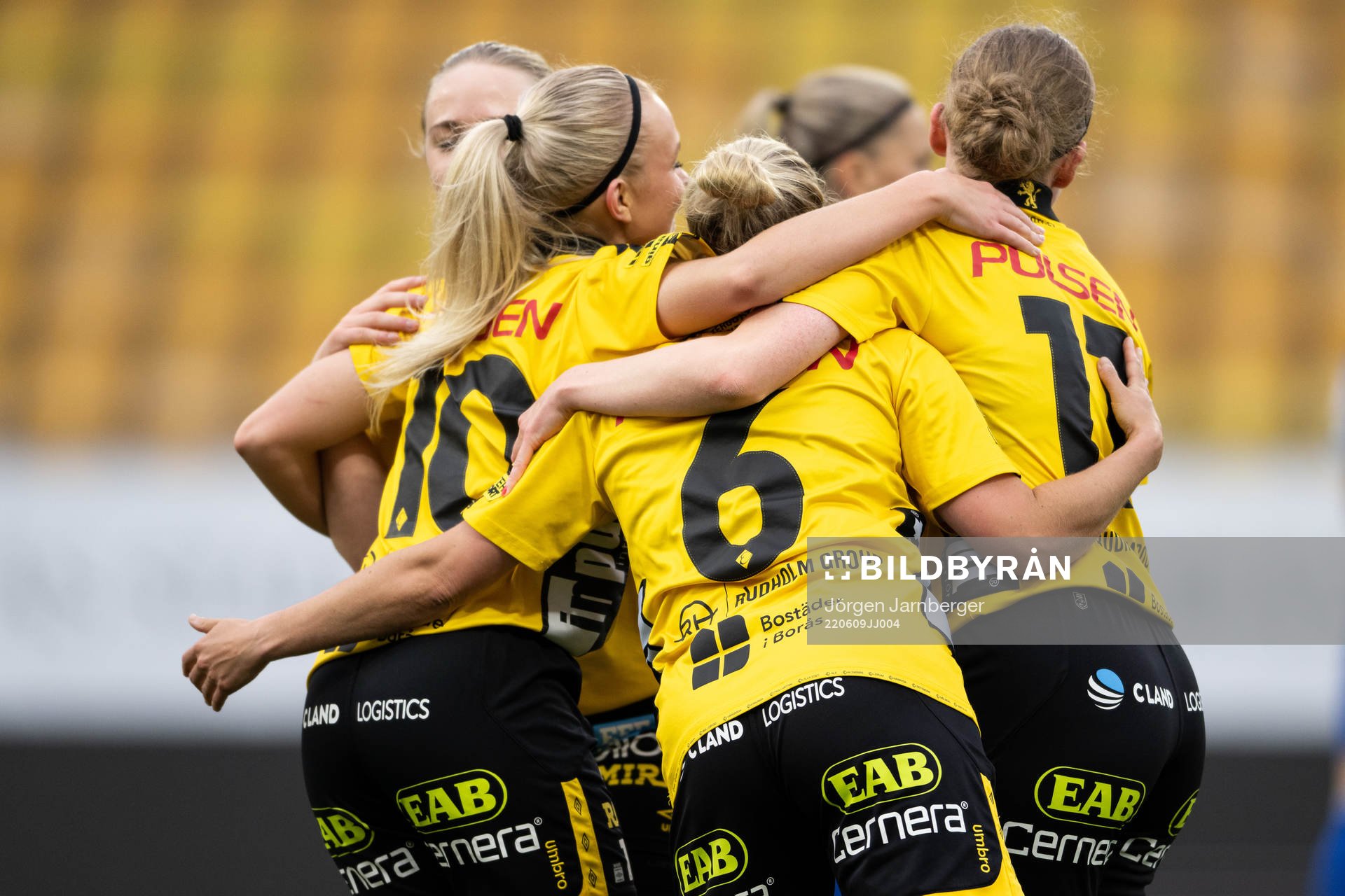 Elfsborgs Matilda Ståhlbom Karlsson jublar med