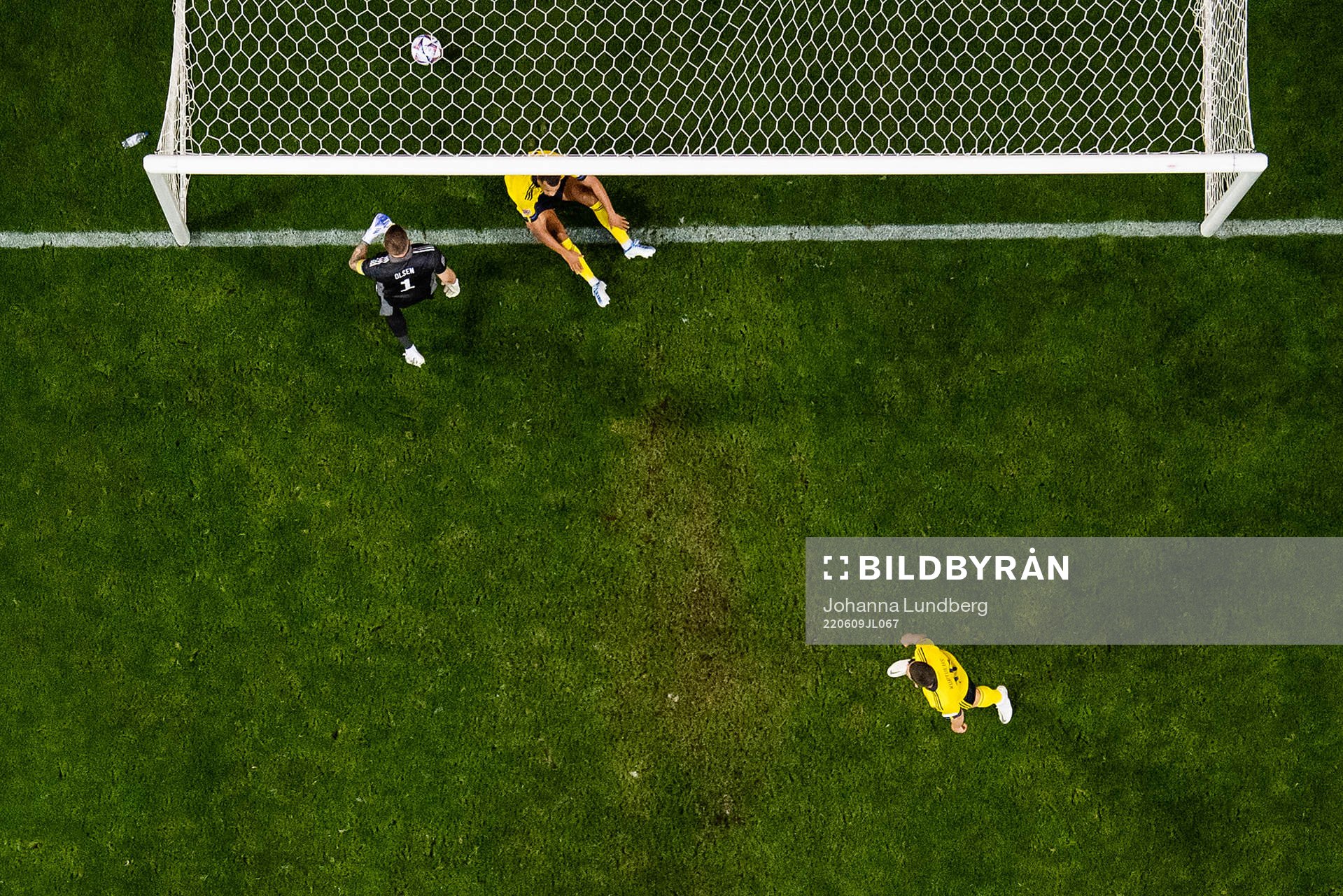 goalkeeper Robin Olsen of Sweden looks dejected