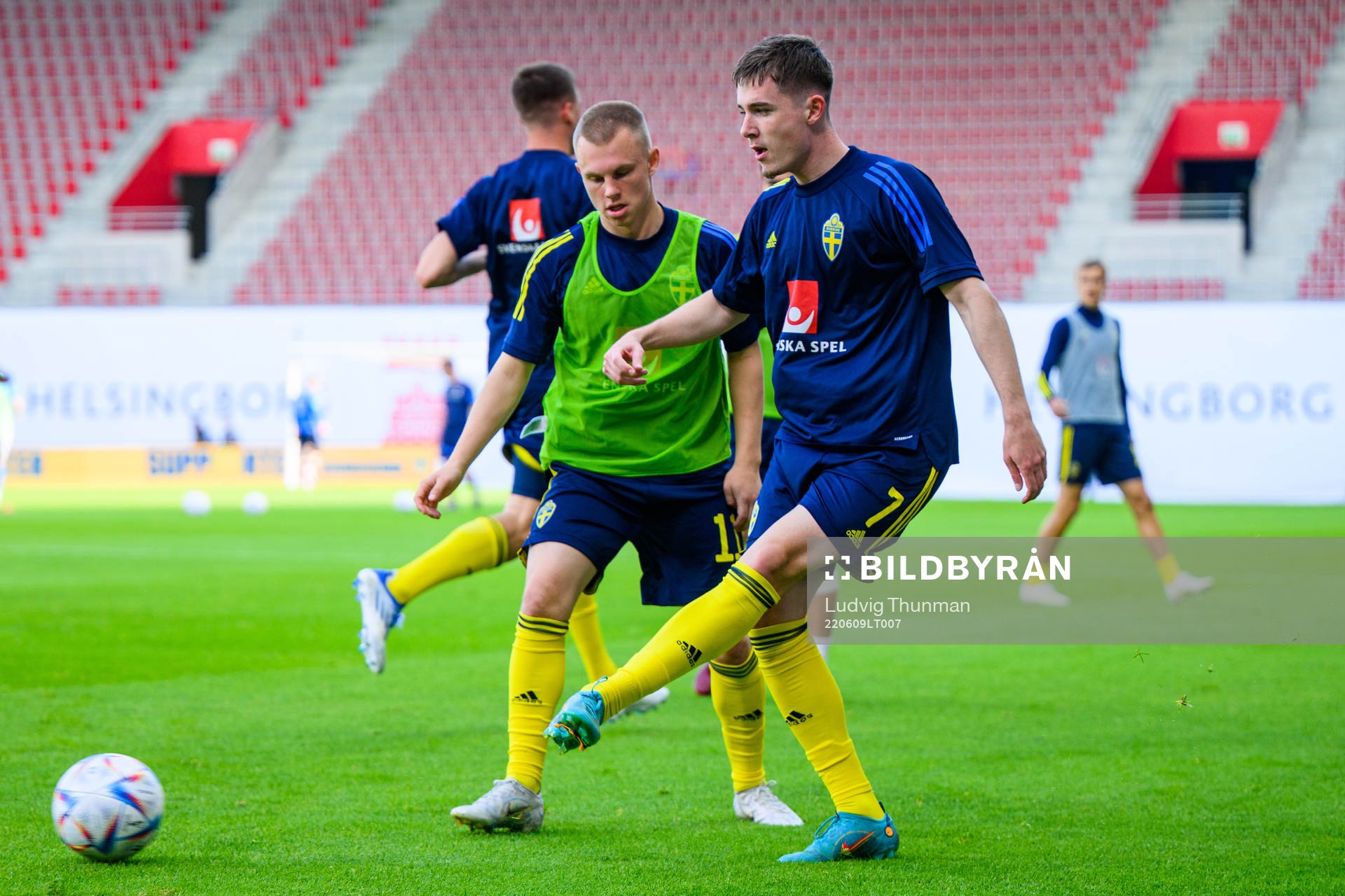 Patrik Wålemark and Isak Jansson of Sweden