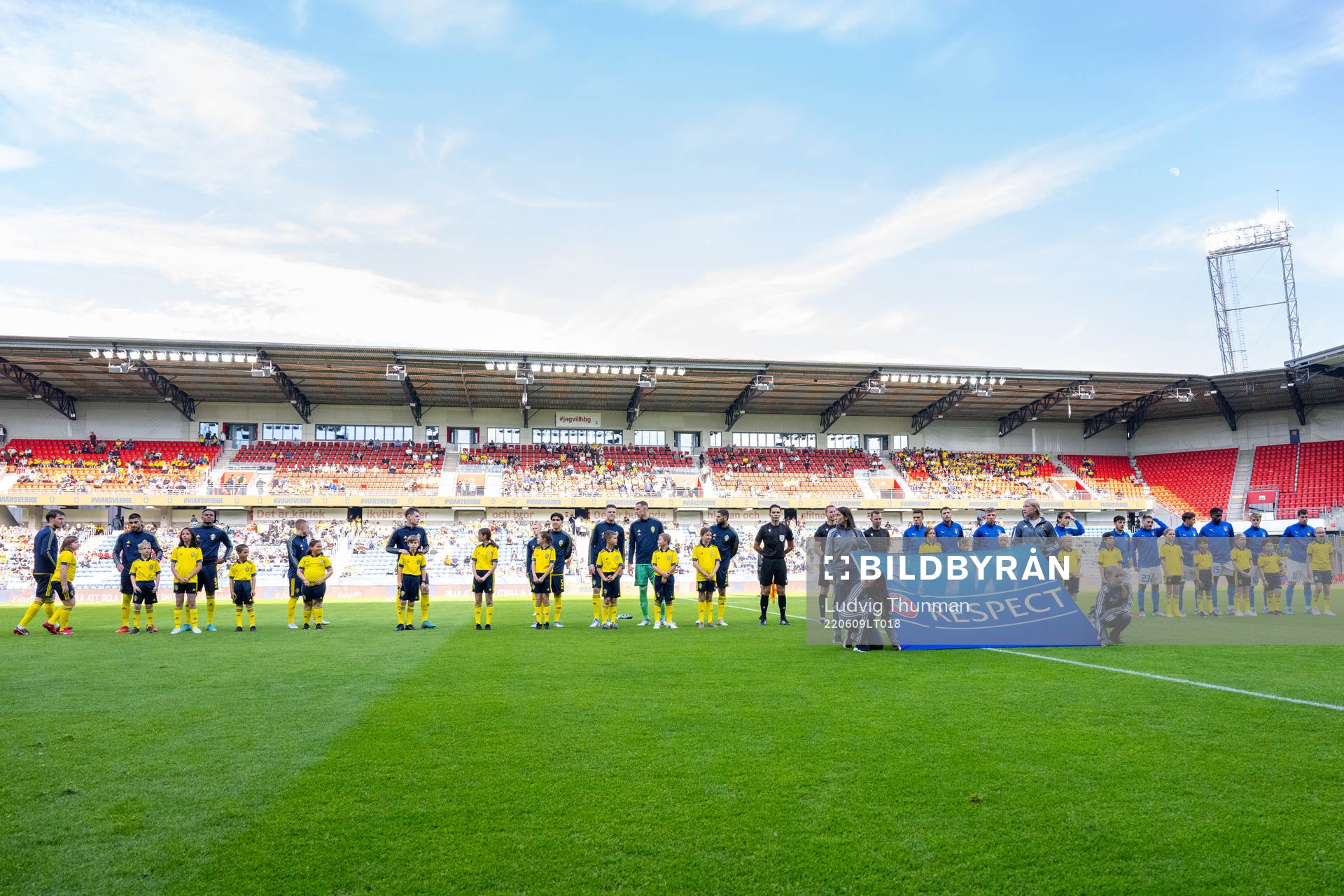 The staring eleven of Sweden and Italy