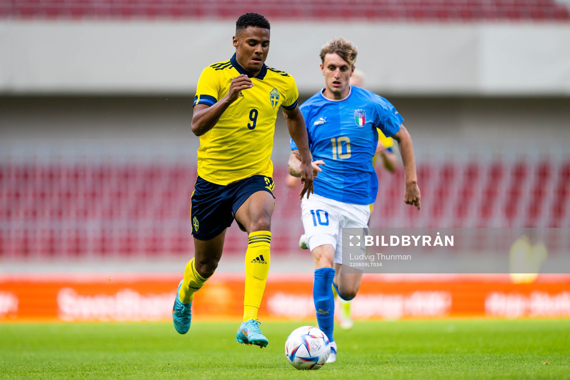 Amin Sarr of Sweden and Nicolo Rovella of Italy during the UEFA European Under-21 Qualifier football match between Sweden and Italy on June 9, 2022 in Helsingborg.
