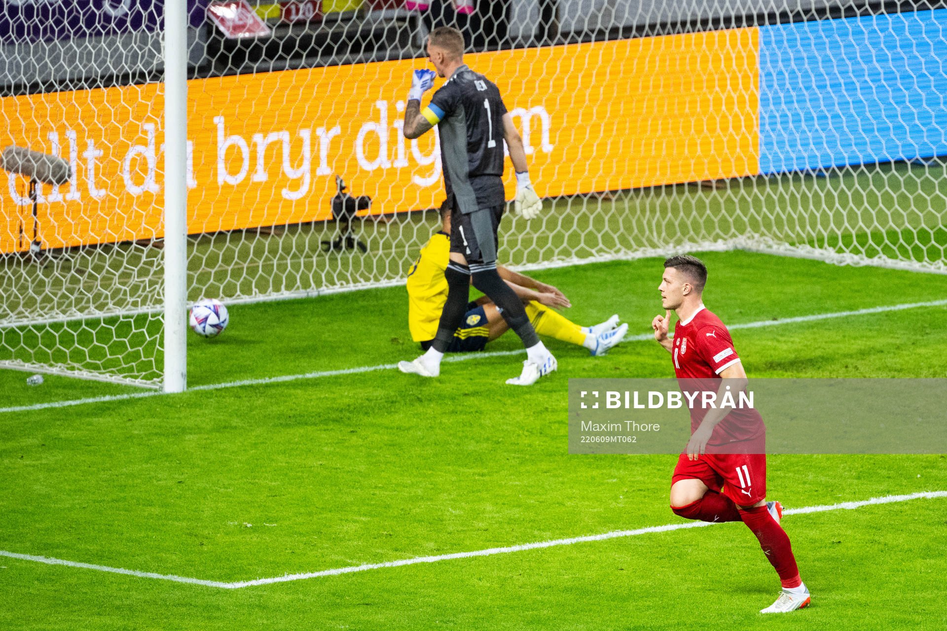 Luka Jovic of Serbia celebrates
