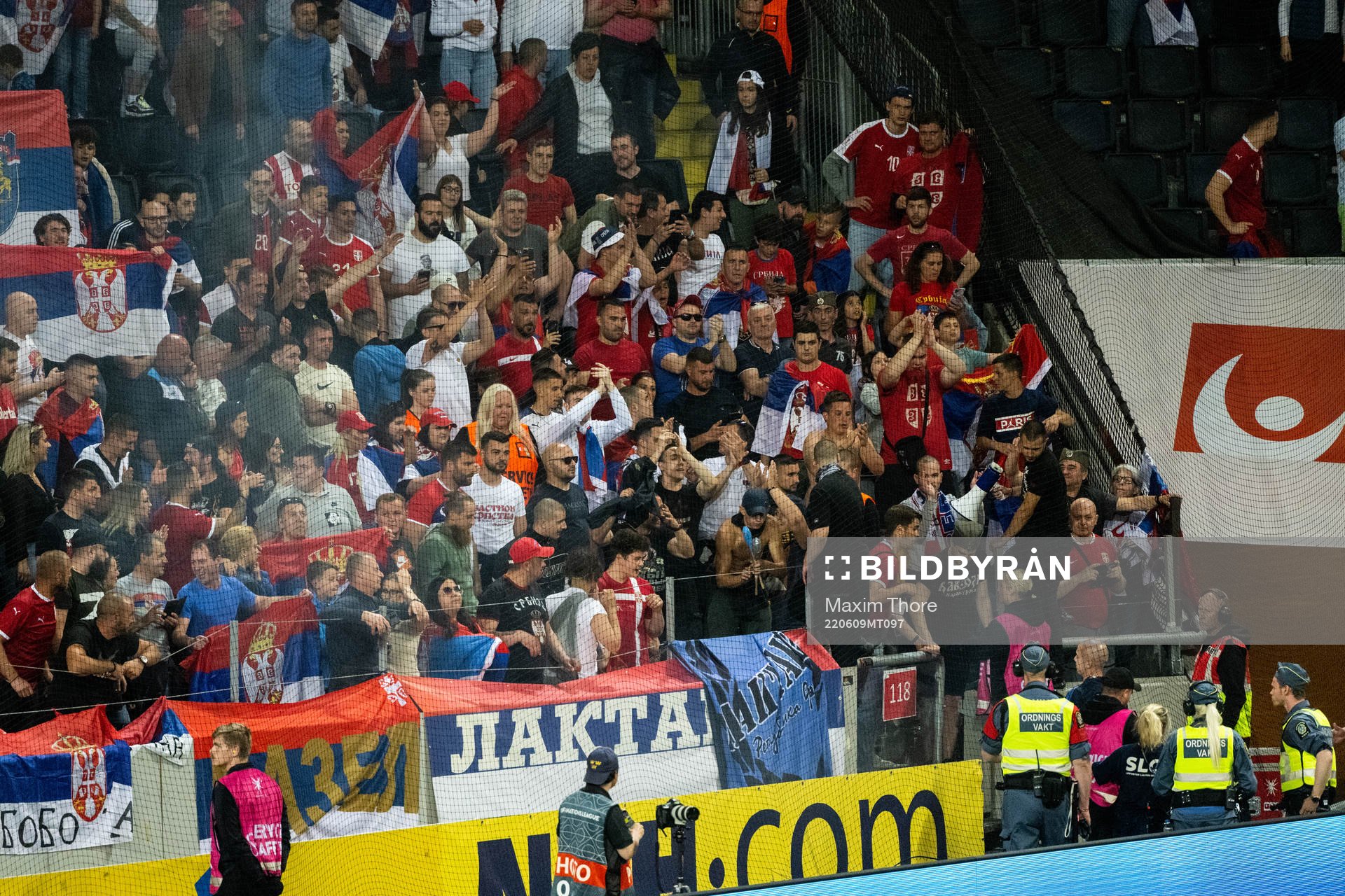 Supporters of Serbia