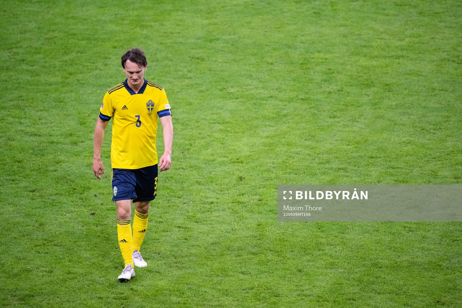 Hjalmar Ekdal of Sweden looks dejected