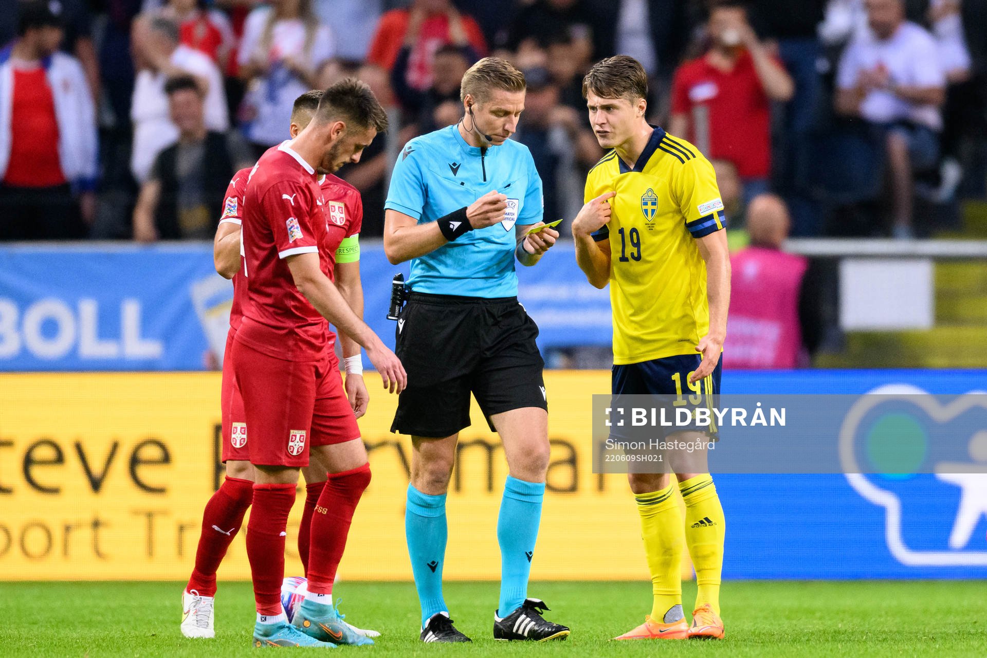 Mattias Svanberg of Sweden reacts