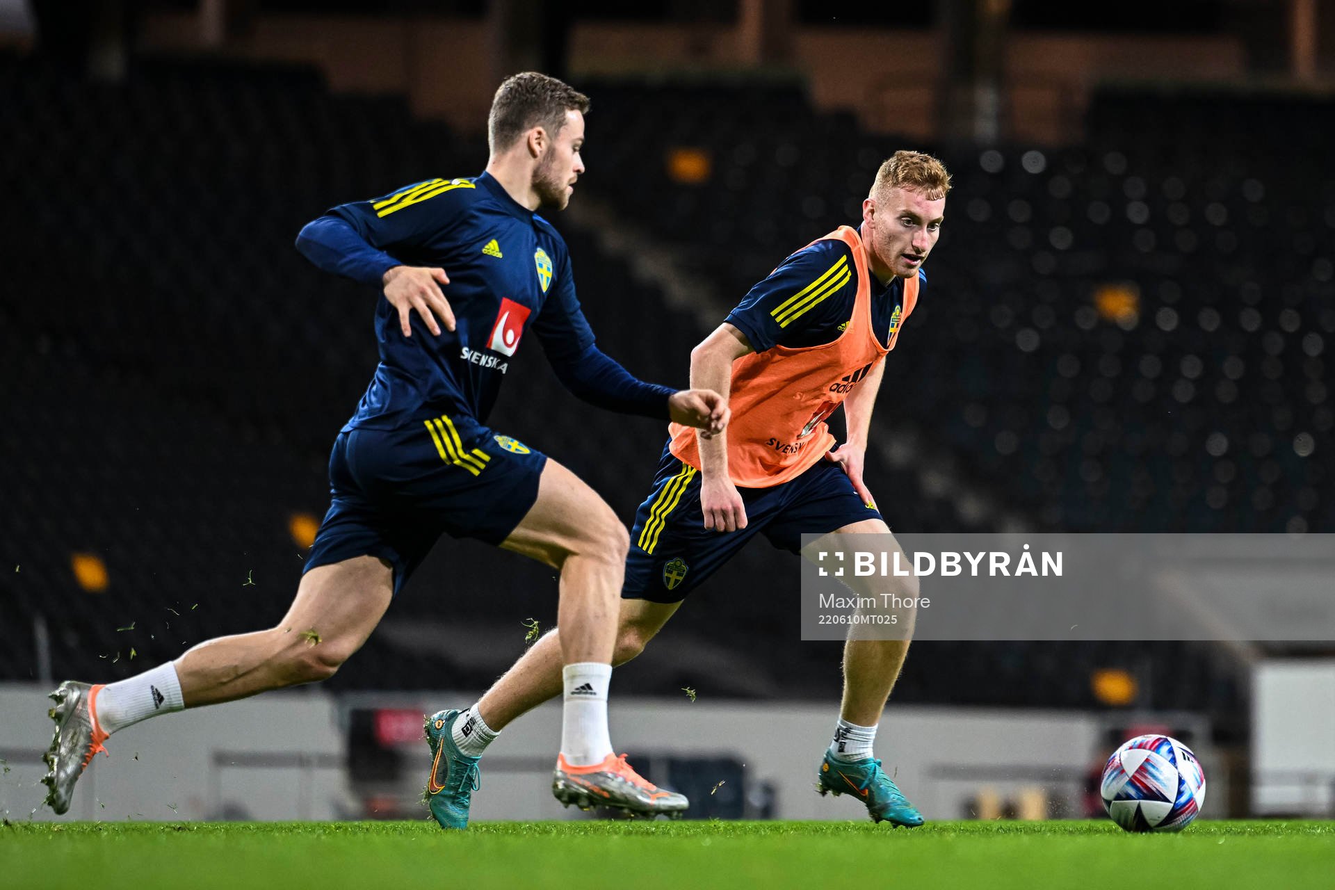 Gabriel Gudmundsson and Dejan Kulusevski of the Swedish