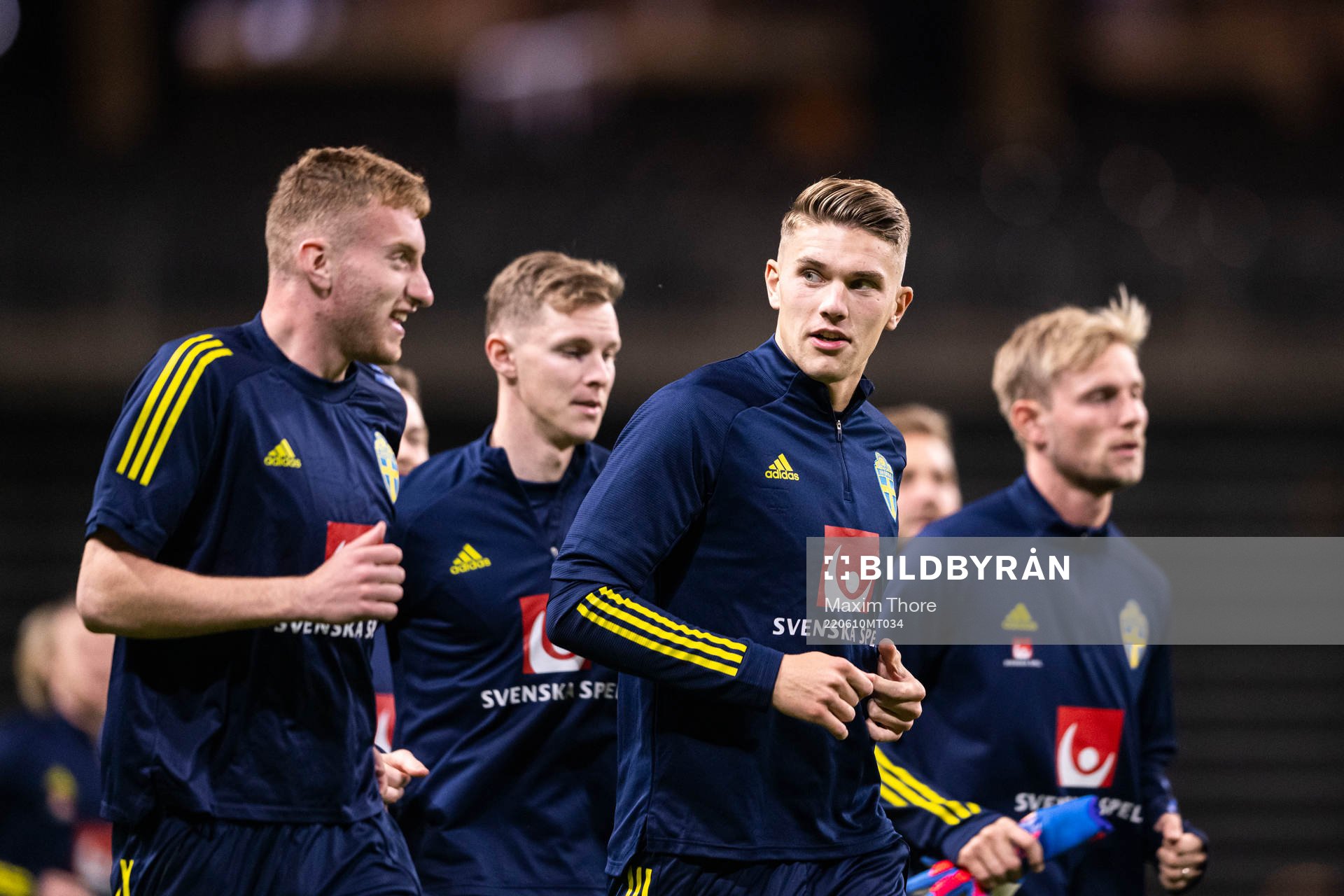 Dejan Kulusevski and Emil Krafth of the Swedish national
