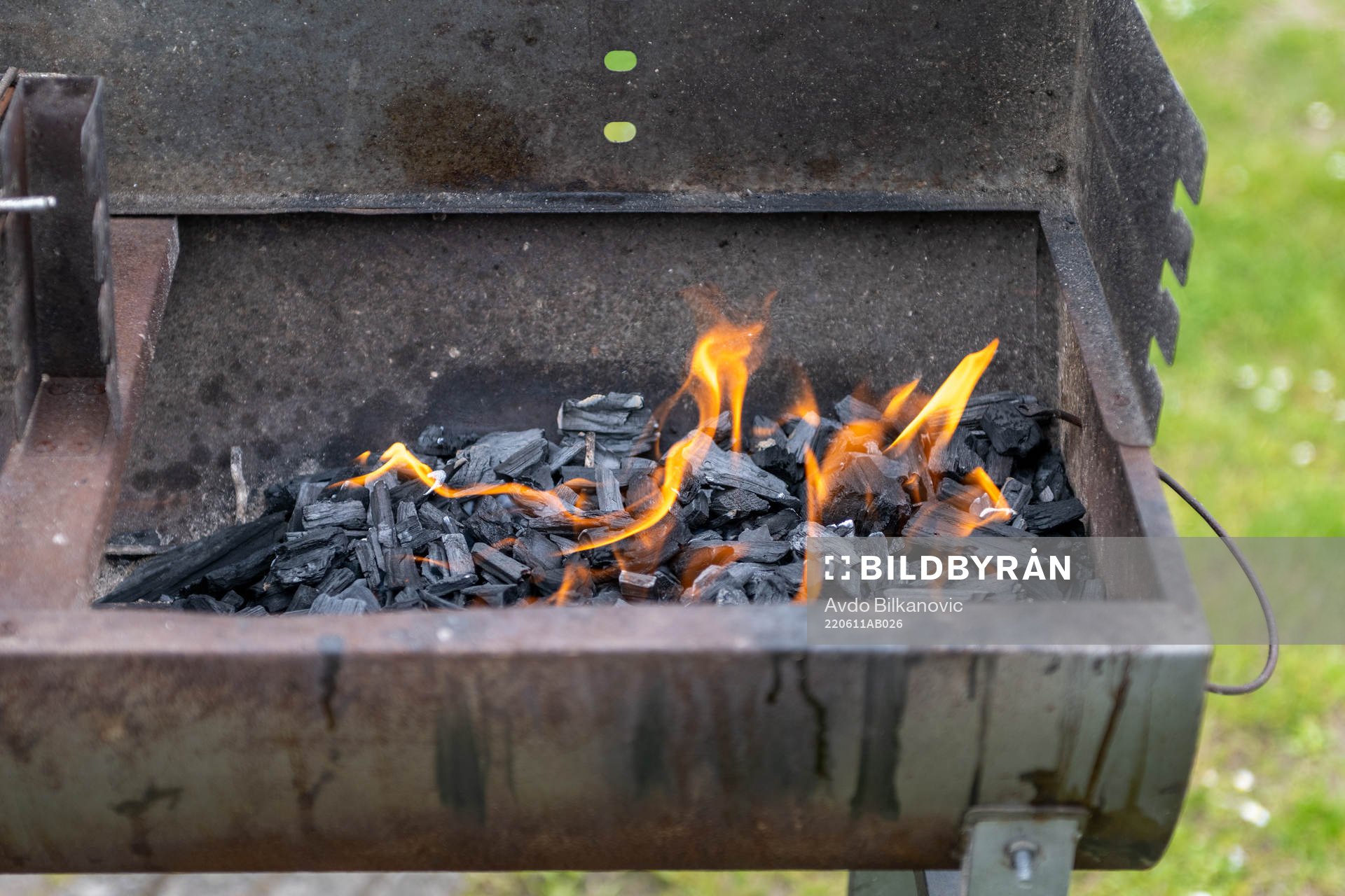 Grill förbereds