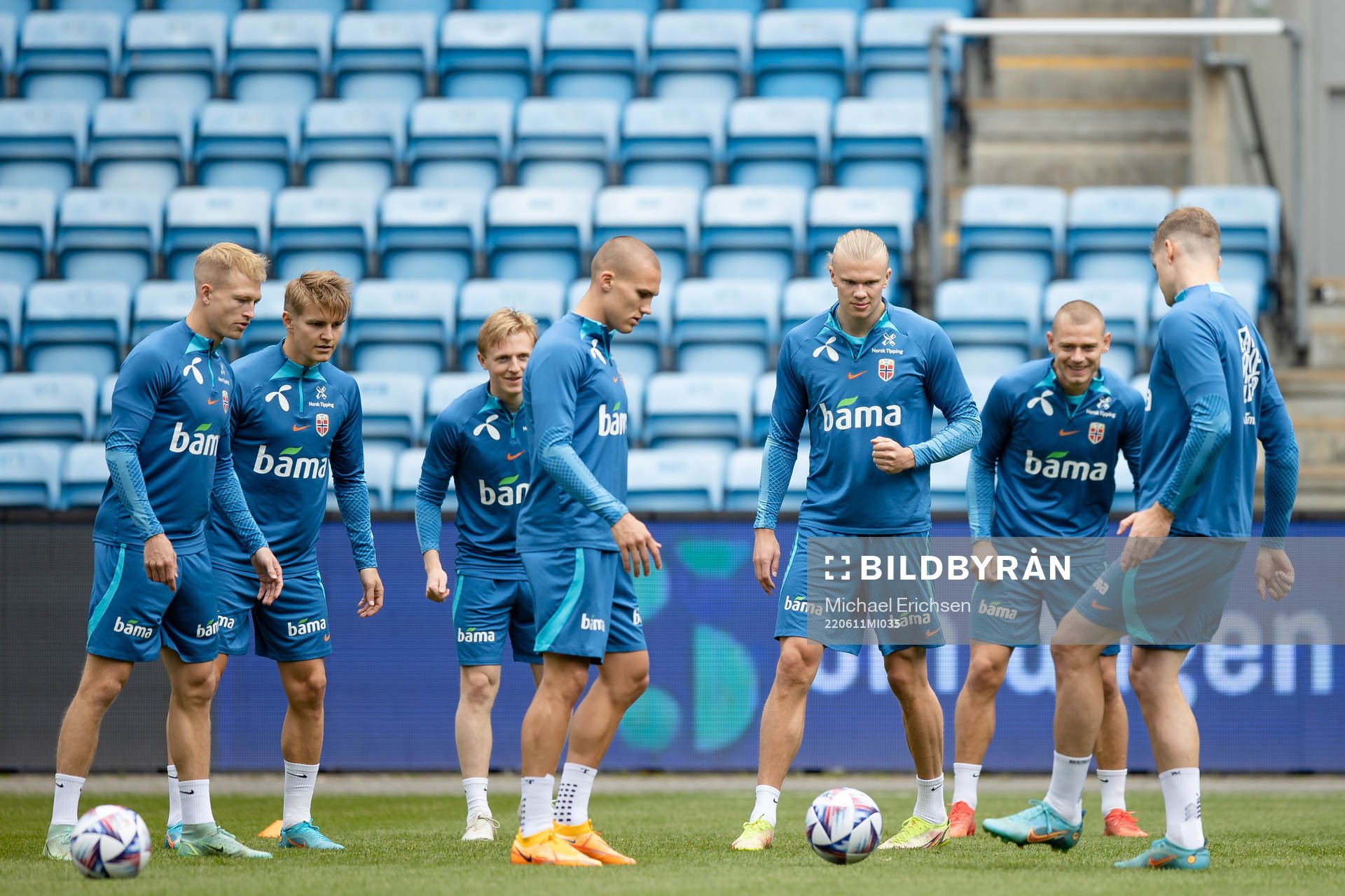 Erling Braut Haaland (in the middle) of the Norwegian