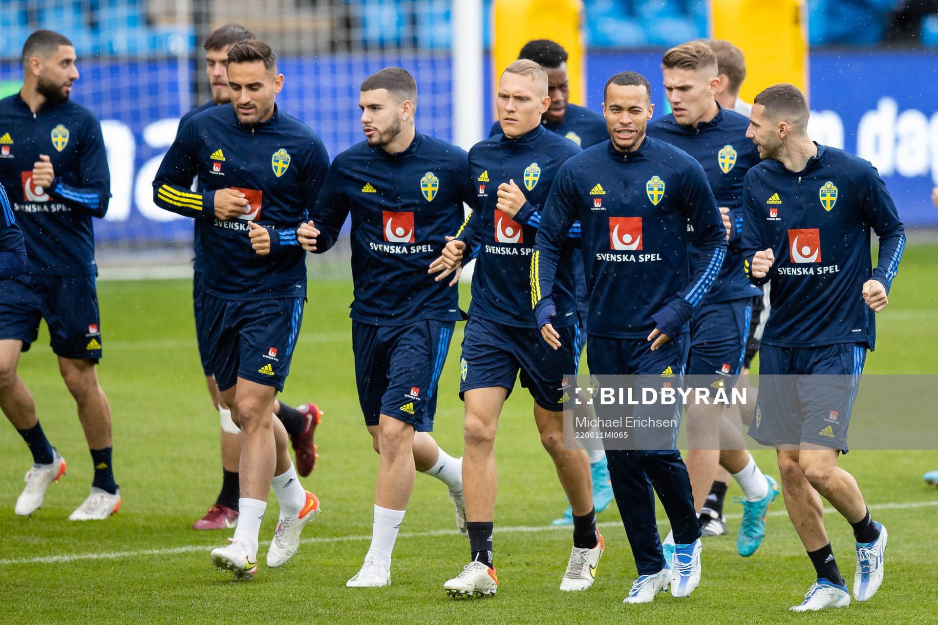Ludwig Augustinsson and Robin Quaison of the Swedish