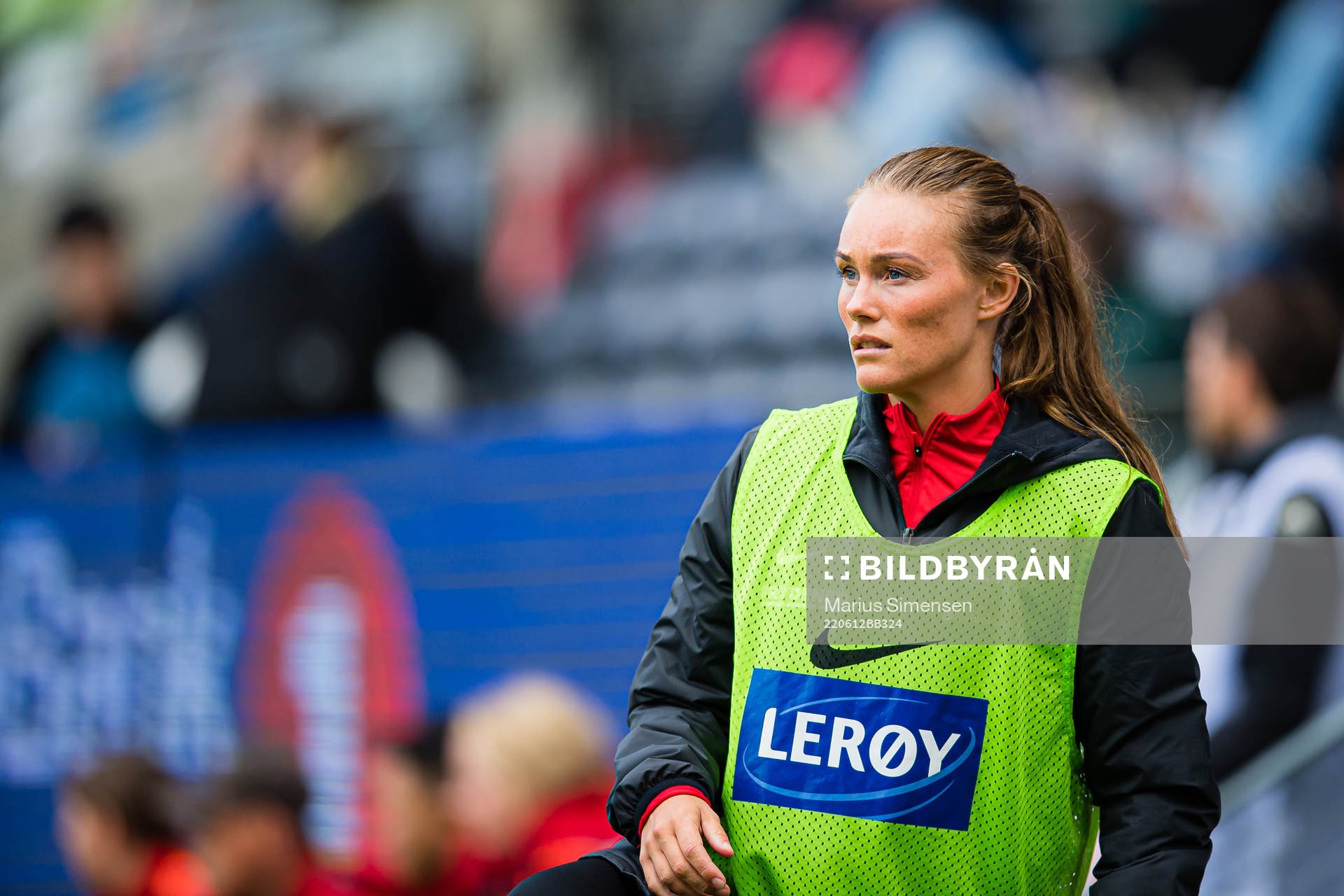Ingrid Østervold Stenevik of Brann warms up