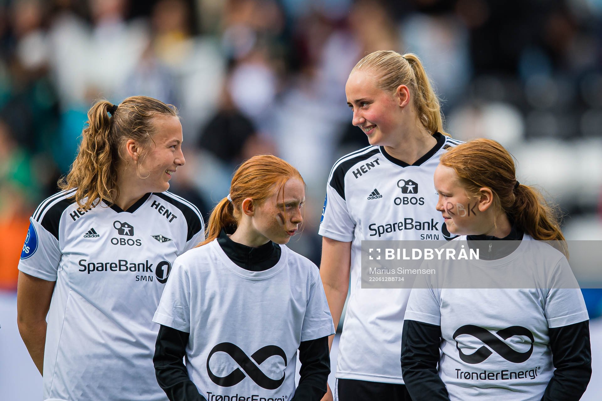 Sara Kanutte Sørensen Fornes and Emilie Bragstad of