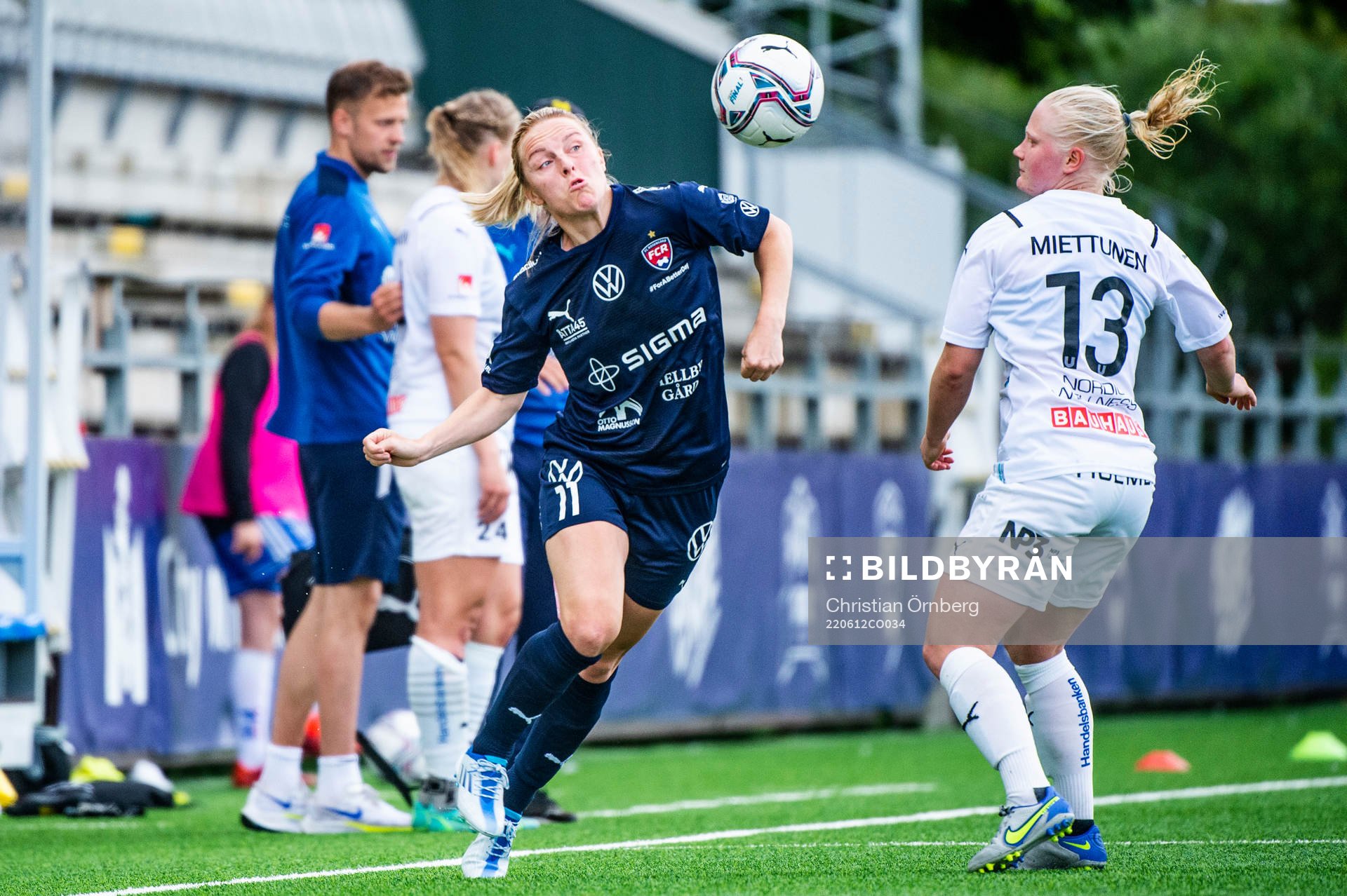Rosengårds Mimmi Larsson mot Umeås Anni Miettunen