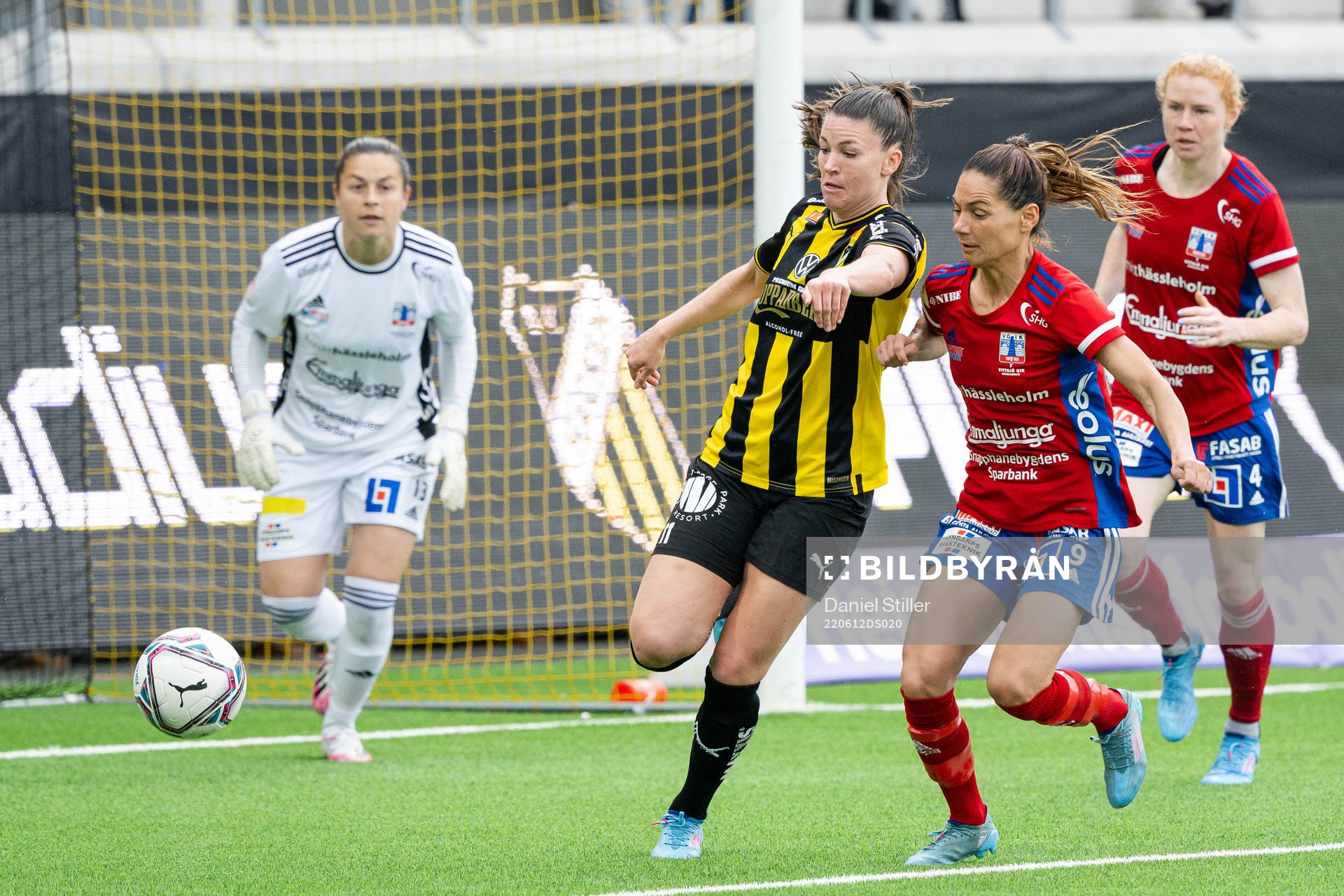 Häckens Pauline Hammarlund och Vittsjös Elisabet Klinga