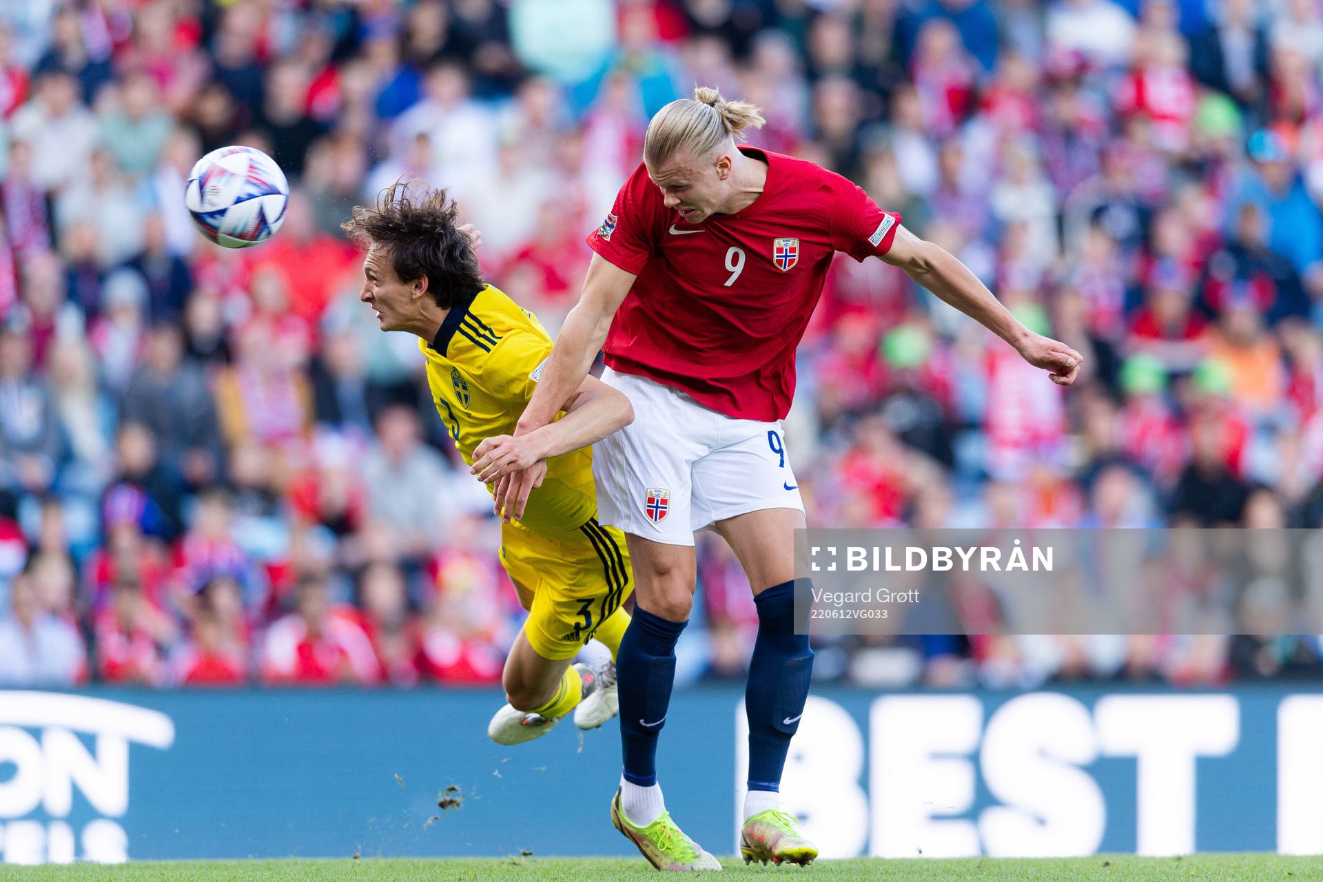 Erling Braut Haaland of Norway scores the 1-0 goal