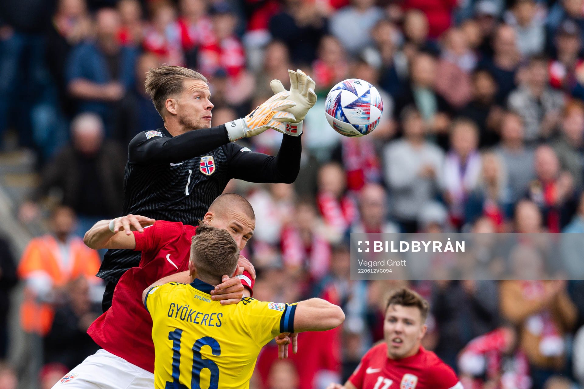 Viktor Gyökeres of Sweden against Leo Østigård and