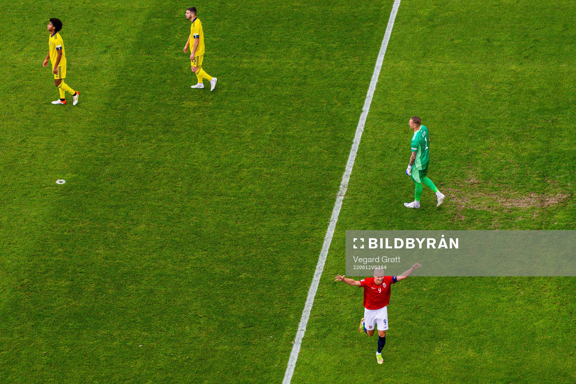 Jens Cajuste, Edvin Kurtulus and goalkeeper Robin Olsen of