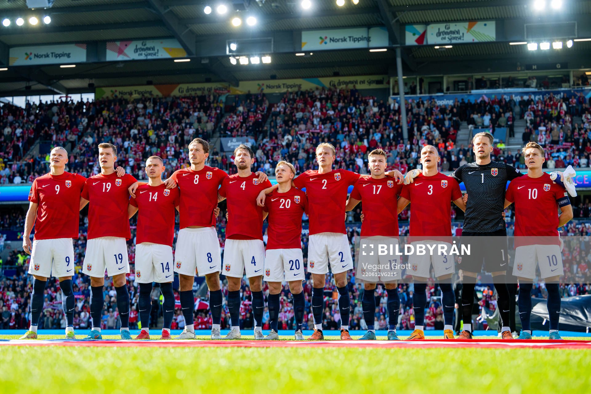 Erling Braut Haaland, Alexander Sørloth, Julian Ryerson, Sander Berge, Stefan Strandberg, Mats Møller Dæhli, Morten Thorsby, Fredrik André Bjørkan, Leo Skiri Østigård, goalkeeper Ørjan Håskjold Nyland and Martin Ødegaard of Norway line up ahead of the Nations League football match between Norway and Sweden on June 12, 2022 in Oslo. 