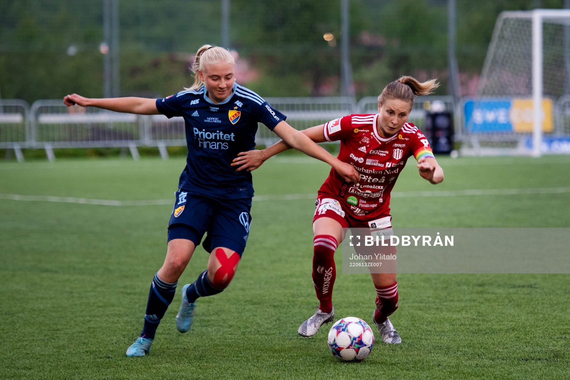 Djurgårdens Stinalisa Johansson och Piteås Fanny