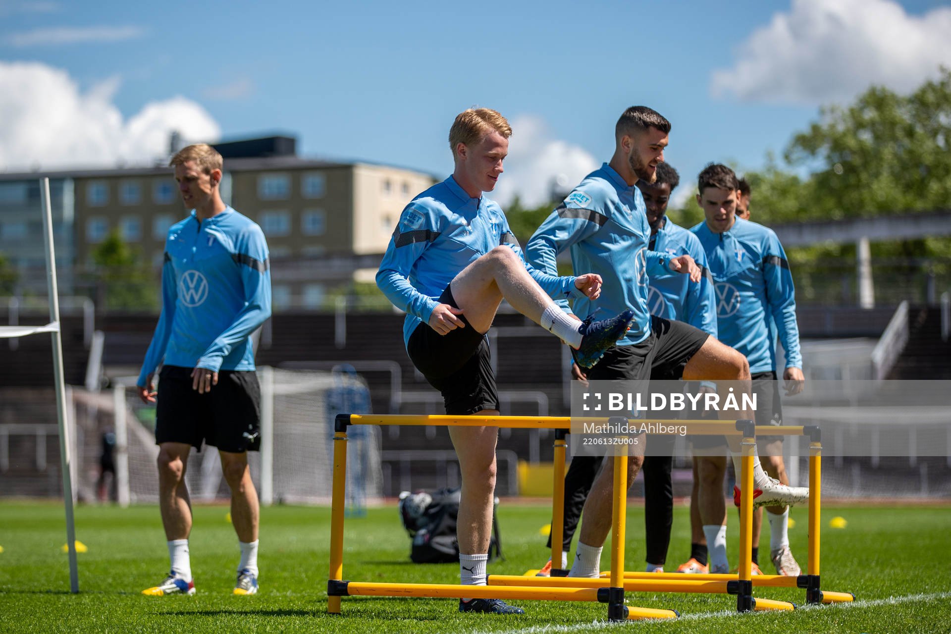 David Edvardsson och Matej Chalus under en träning med Malmö FF den 13 juni 2022 i Malmö. 
