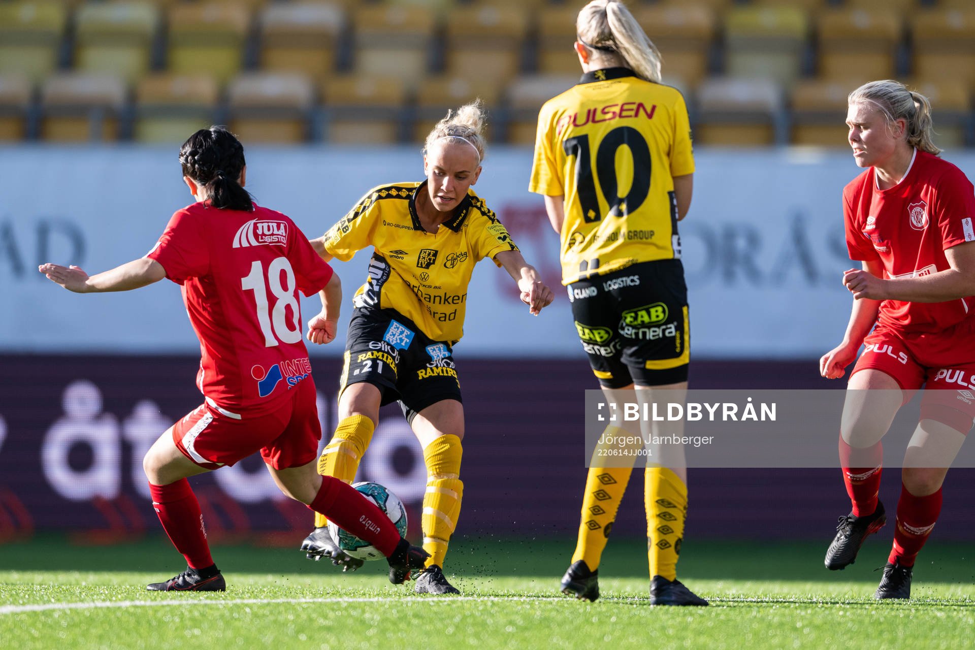 Elfsborgs Tea Skoglund under fotbollsmatchen i Div 2 Mellersta Götaland mellan Elfsborg och Falköping den 14 juni 2022 i Borås.
