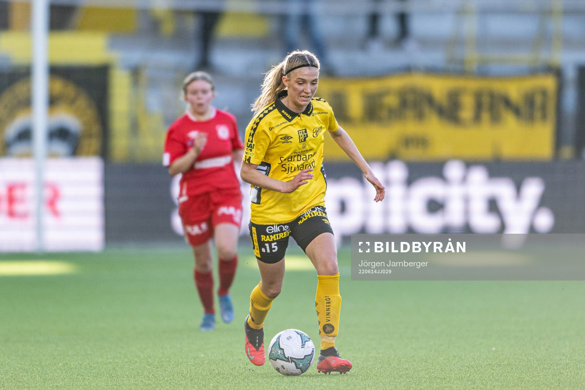 Elfsborgs Saga Andersson under fotbollsmatchen i Div 2 Mellersta Götaland mellan Elfsborg och Falköping den 14 juni 2022 i Borås.