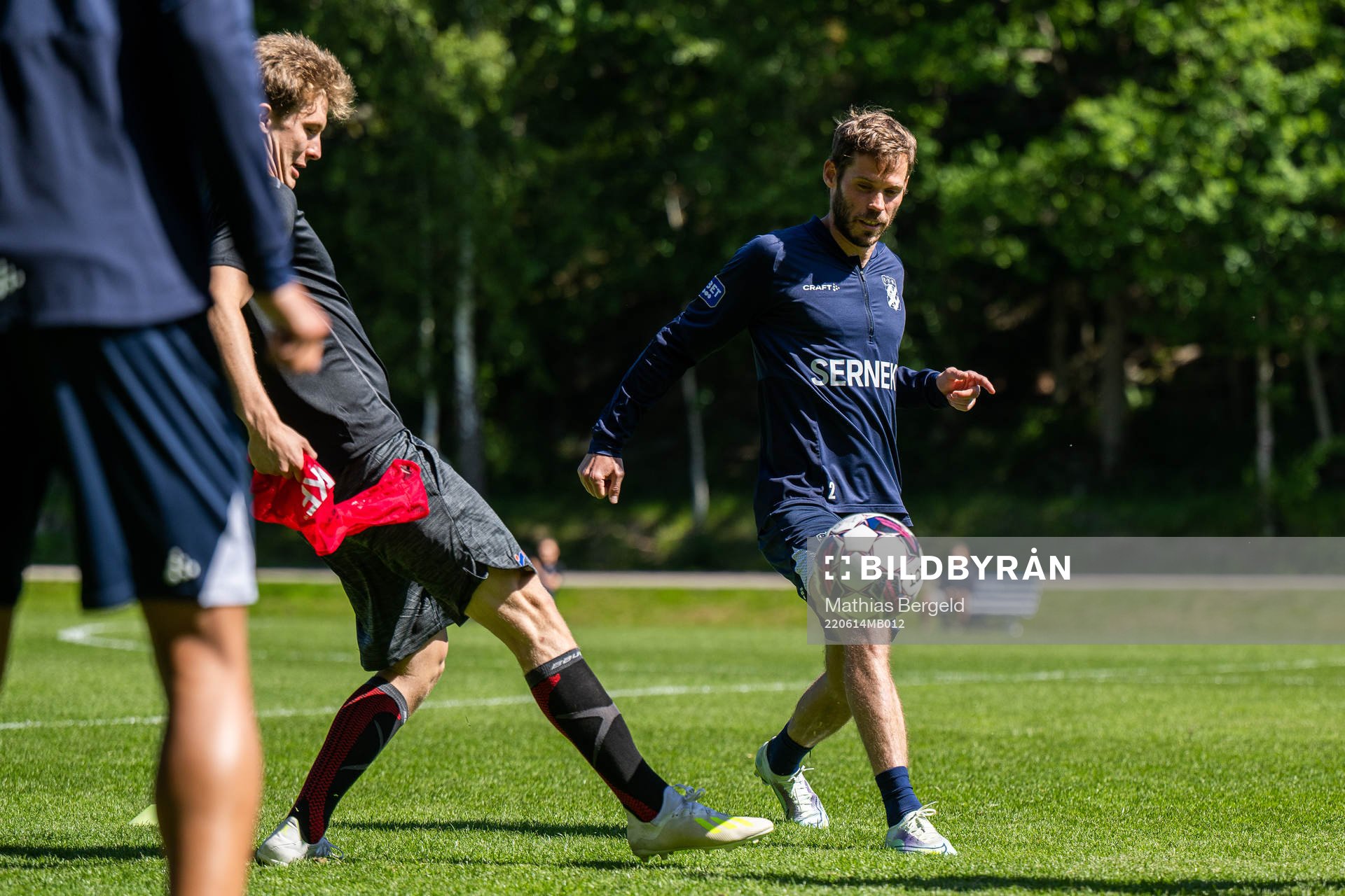Frölundas Joel Ratkovic-Berndtsson och IFK Göteborgs Emil