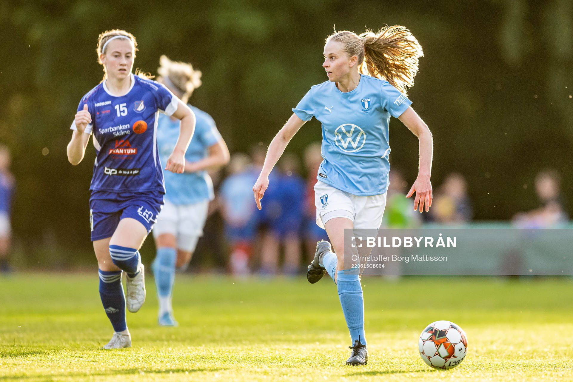 Södra Sandbys Agnes Mårtensson och Malmö FFs Sofia Anker