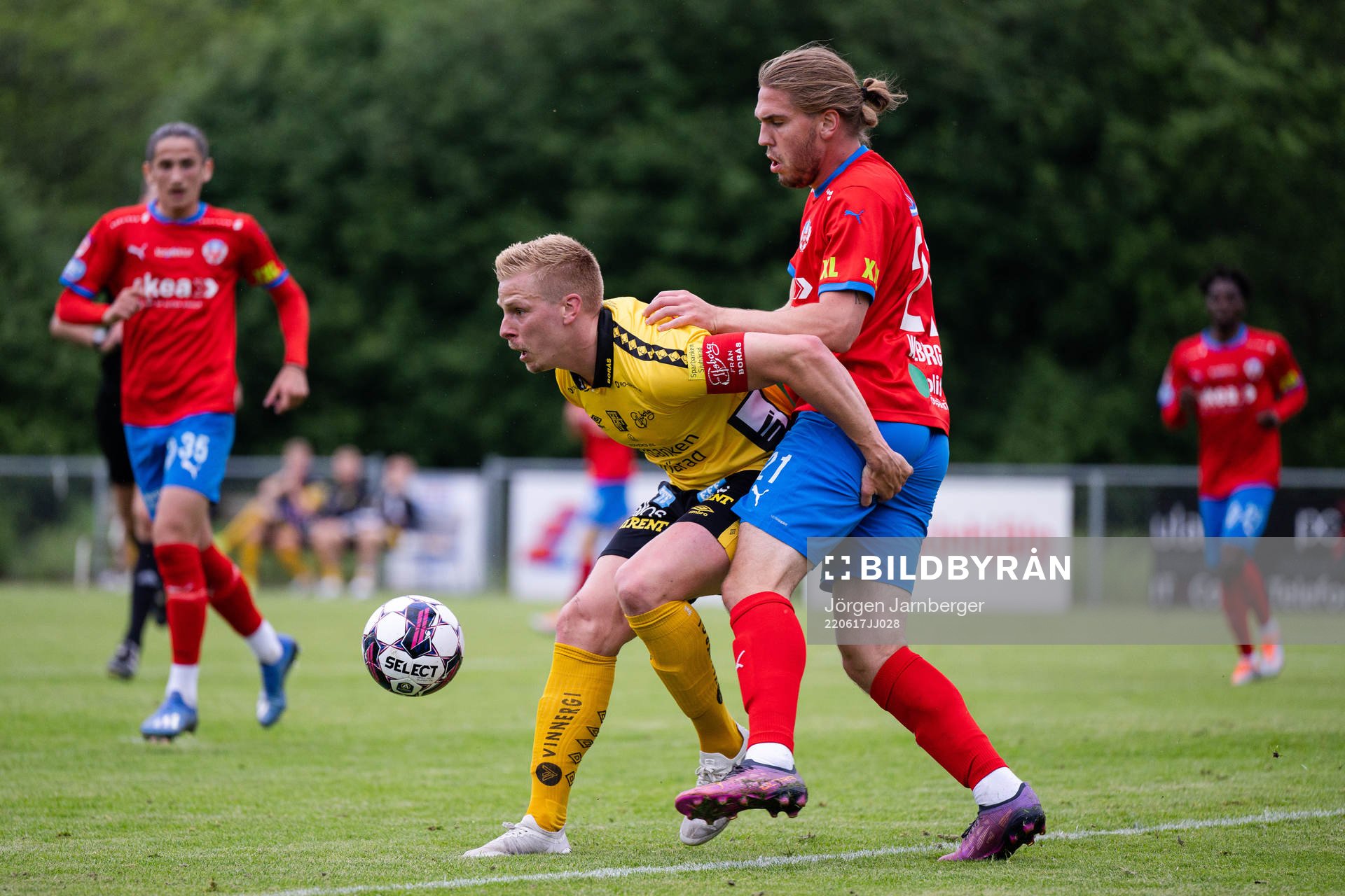 Elfsborgs Per Frick och Helsingborgs Charlie Weberg