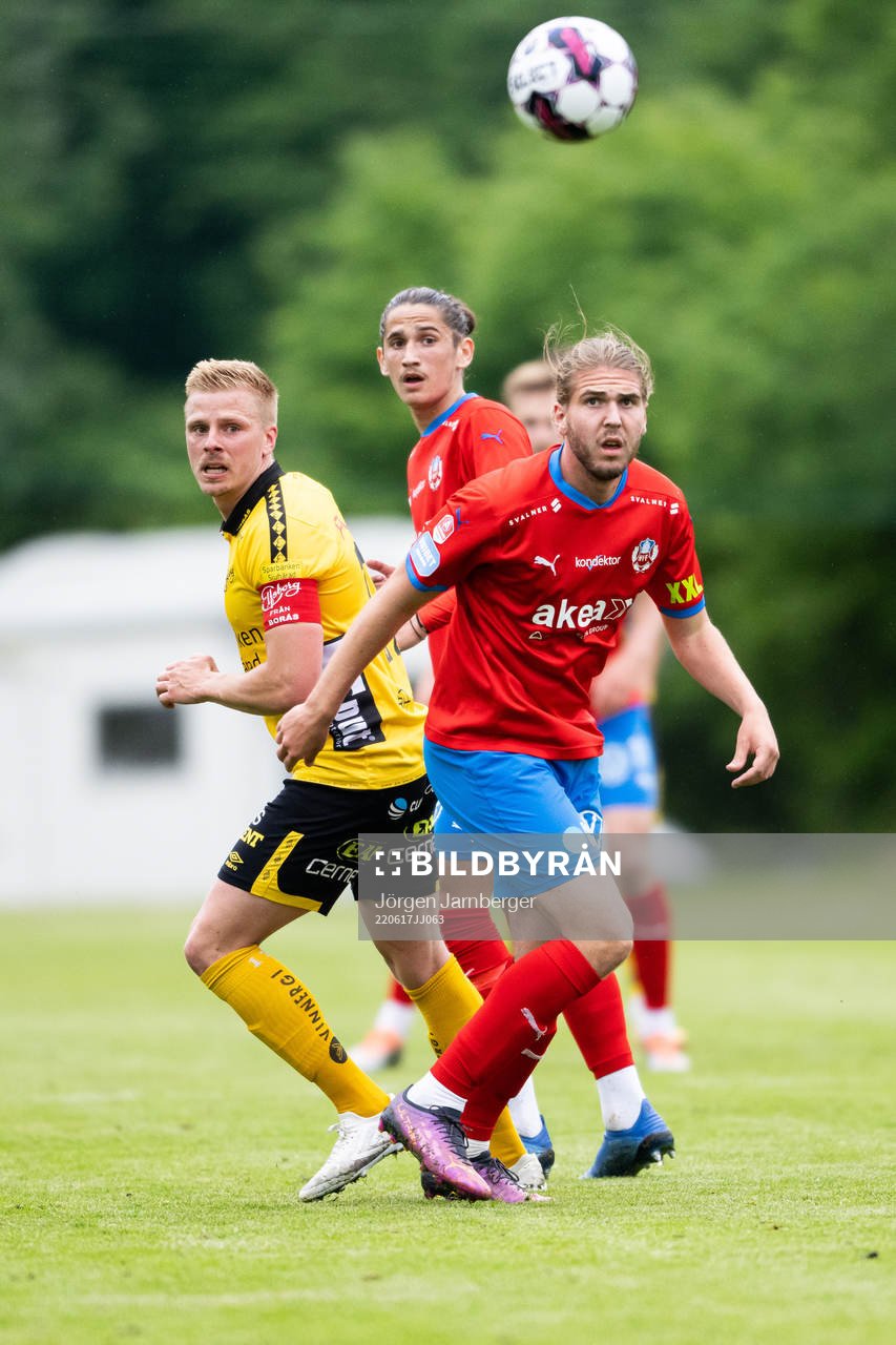 Elfsborgs Per Frick och Helsingborgs Charlie Weberg