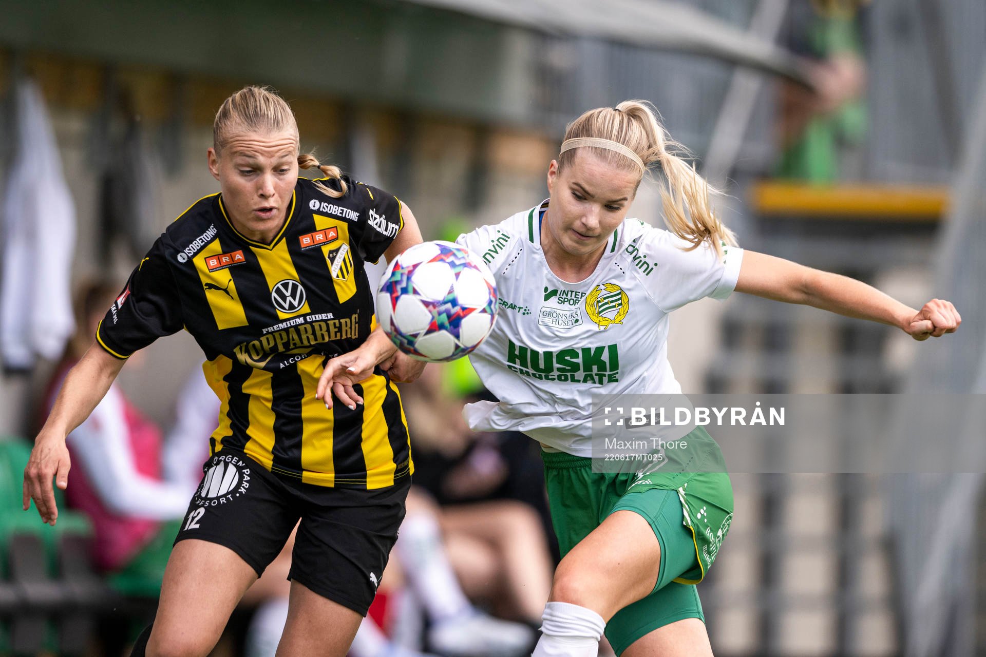 Häckens Stine Larsen och Hammarbys Eva Nyström