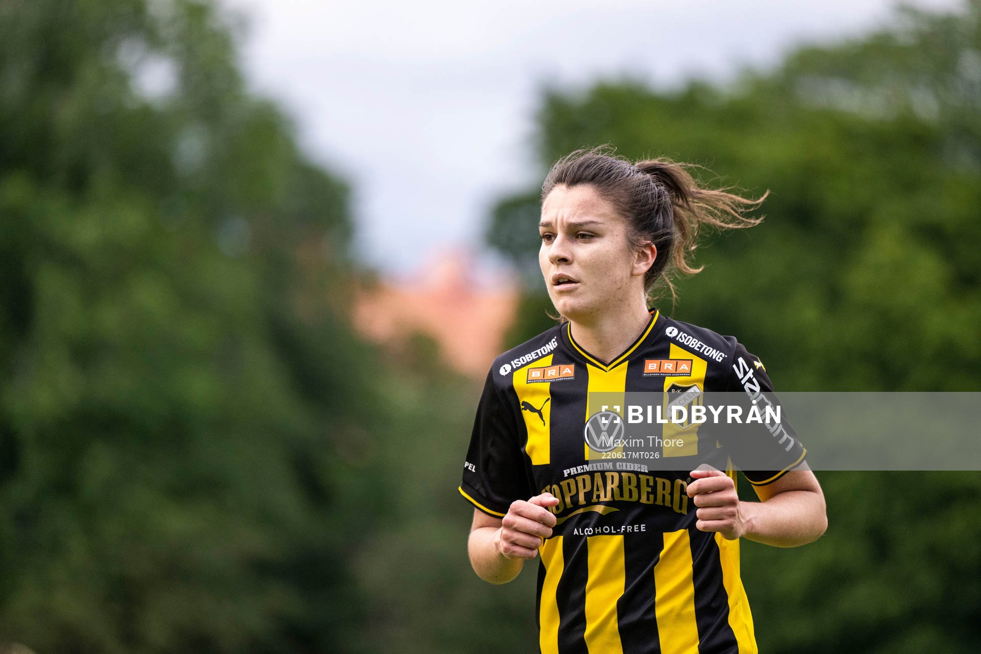 Häckens Anna Julia Csiki under fotbollsmatchen i Damallsvenskan mellan Hammarby och Häcken den 17 juni 2022 i Stockholm. 