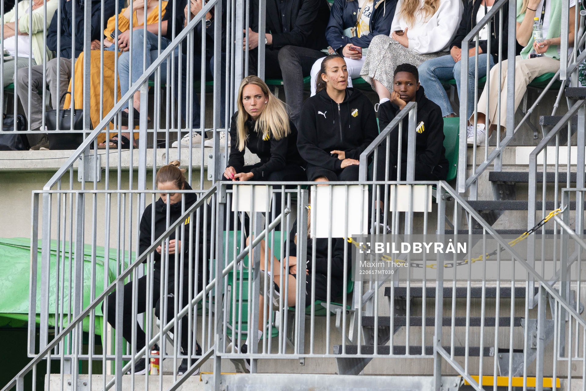 Häckens Elin Rubensson på läktarplats