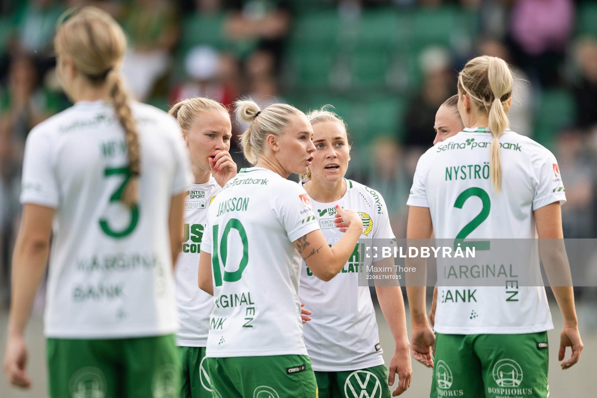 Hammarbys Emma Jansson och Ellen Gibson deppar