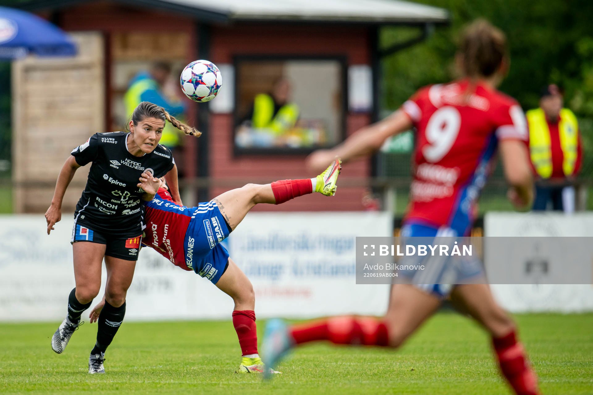 Örebros Jenna Hellstrom och Vittsjös Katrina Gorry
