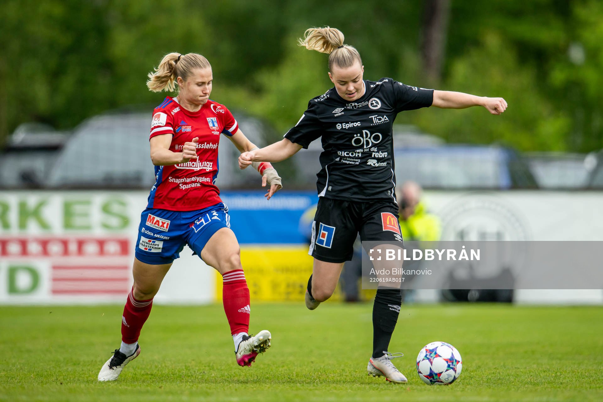 Örebros Berglind Ros Augustdottir och Vittsjös Mie Leth