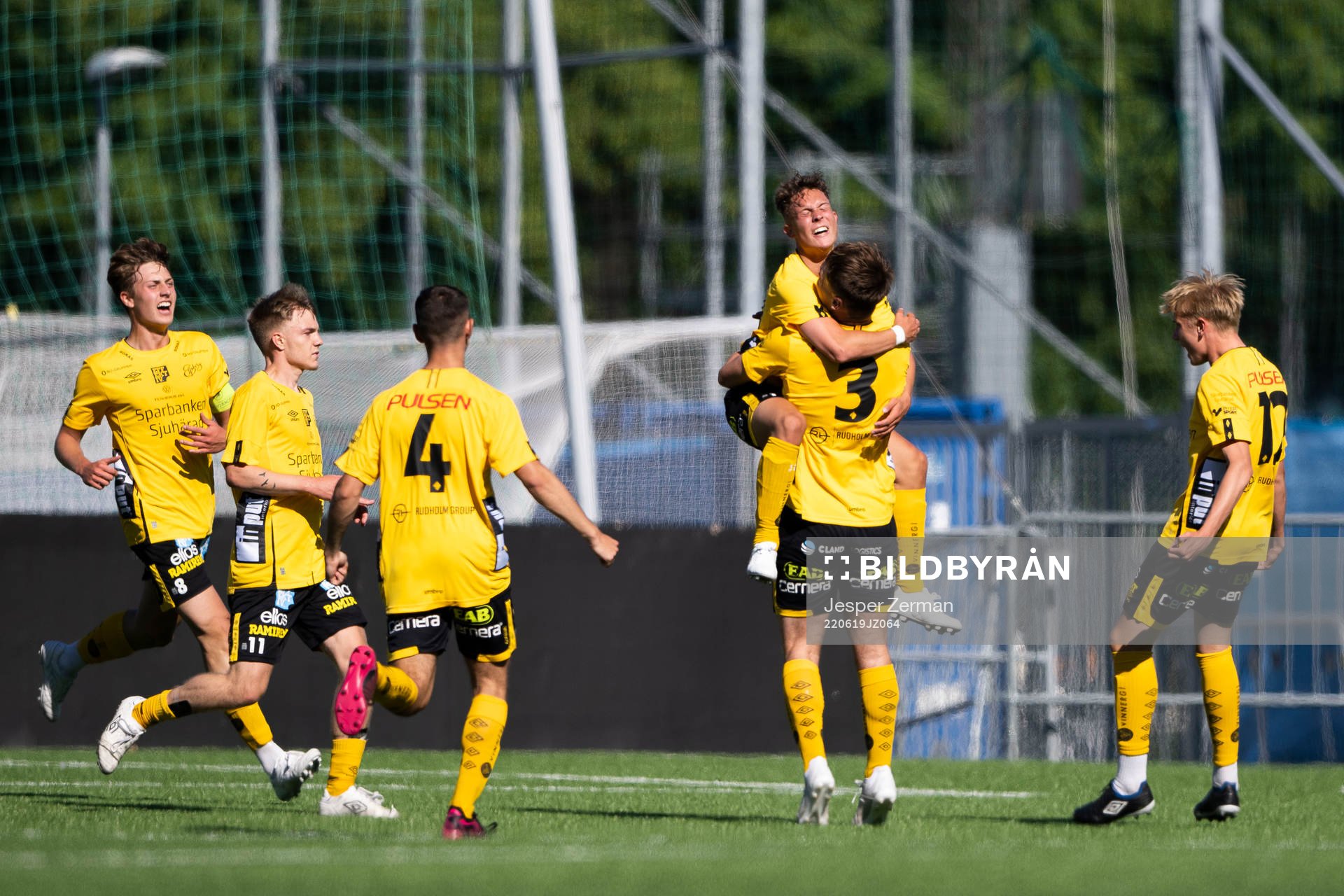 Elfsborgs Enzo Andrén jublar med Frode Aronsson