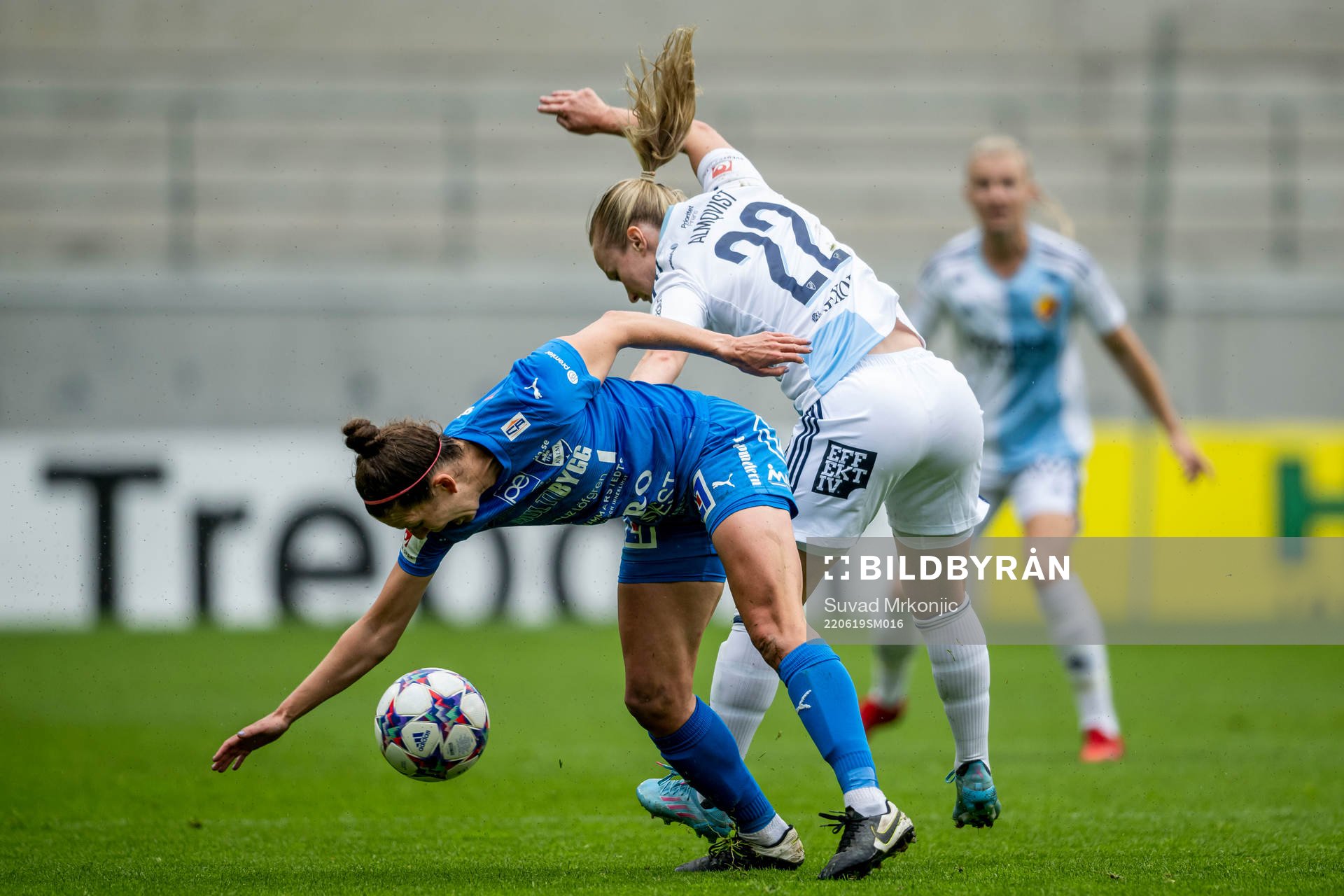 Kalmars Jessica Ayers och Djurgårdens Tove Almqvist