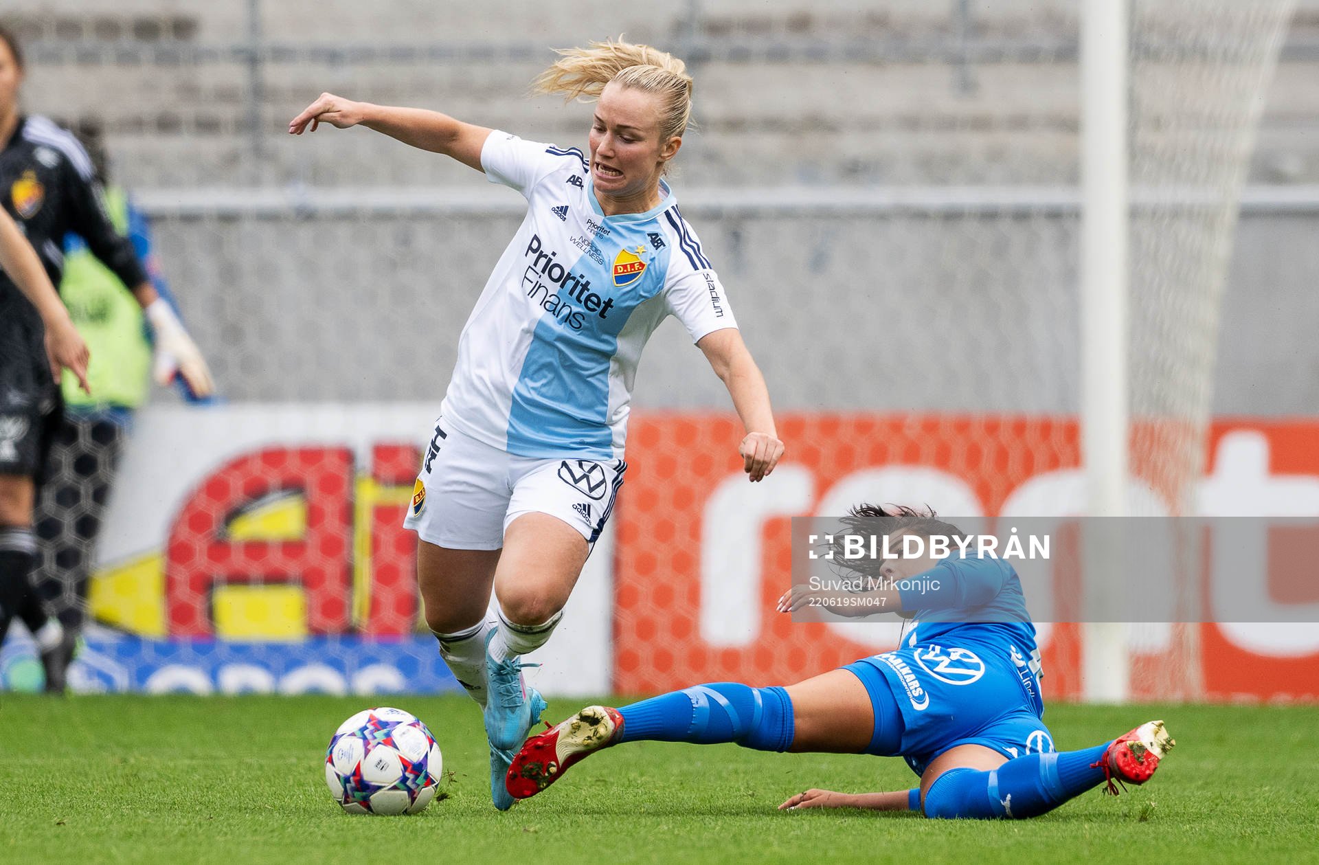 Djurgårdens Tove Almqvist och Kalmars Katie Pingel