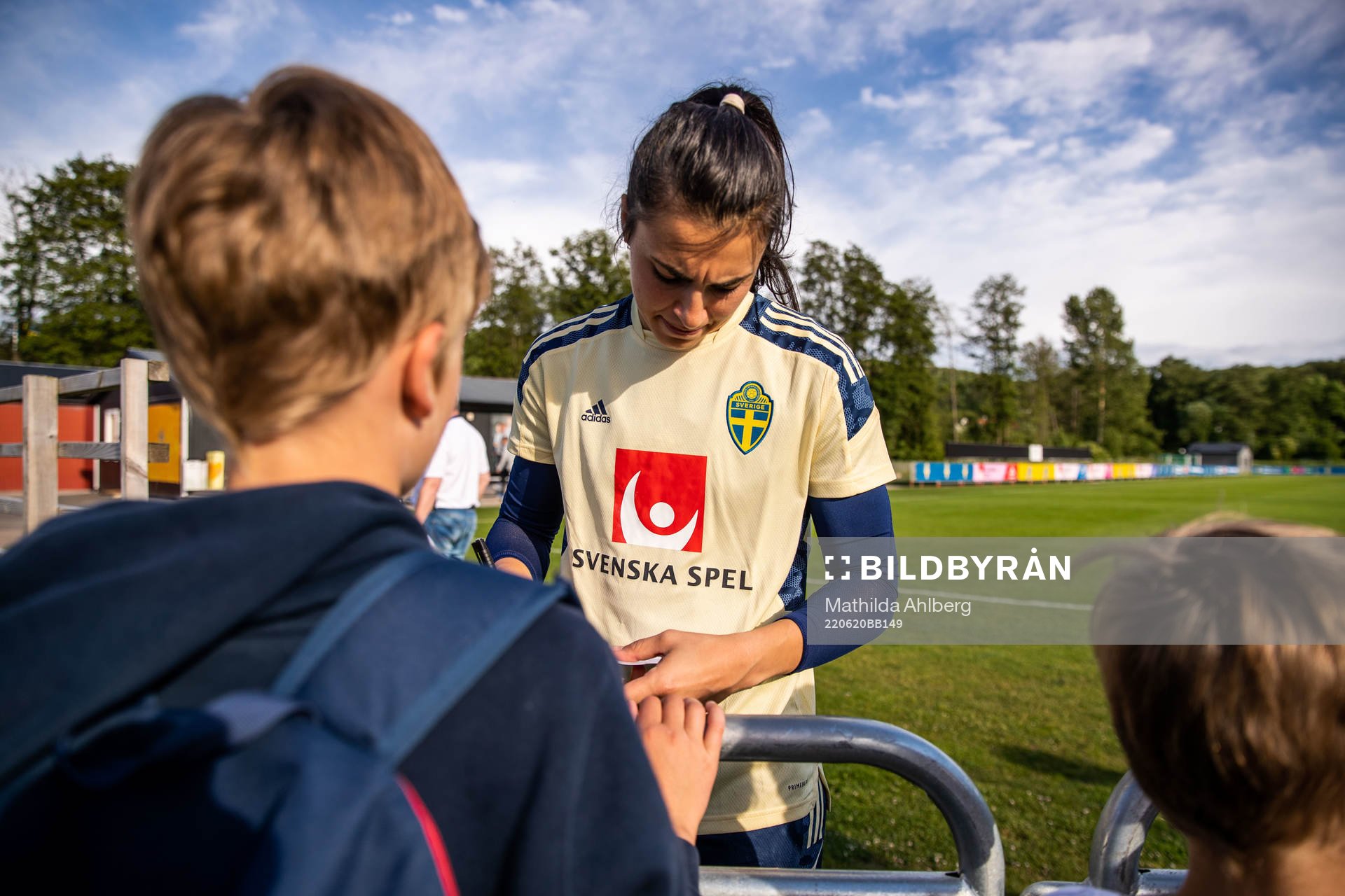 Goalkeeper Zecira Musovic of the Swedish women's national football team writes autographs after a training session on June 20, 2022 in Båstad. 