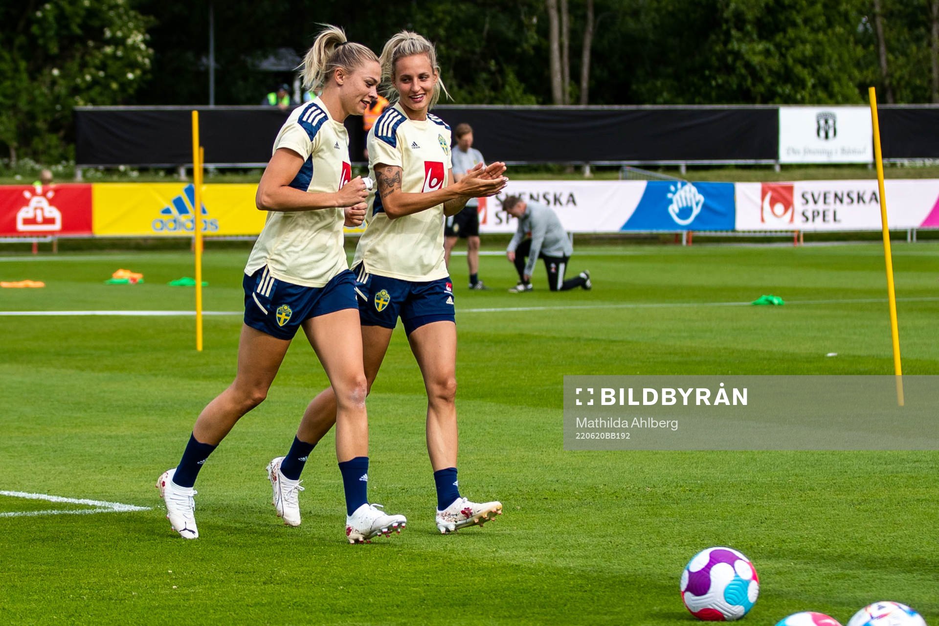 Fridolina Rolfö and Nathalie Björn of the Swedish women's