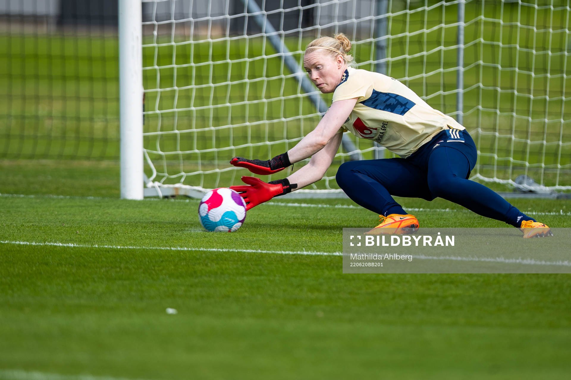 Goalkeeper Hedvig Lindahl of the Swedish women's national