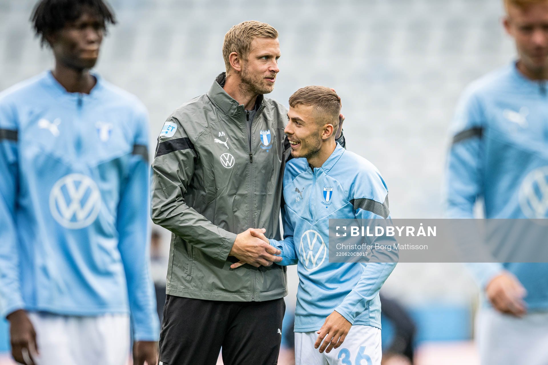 Malmö FFs fysioterapeut Alexander Nilsson och Patriot