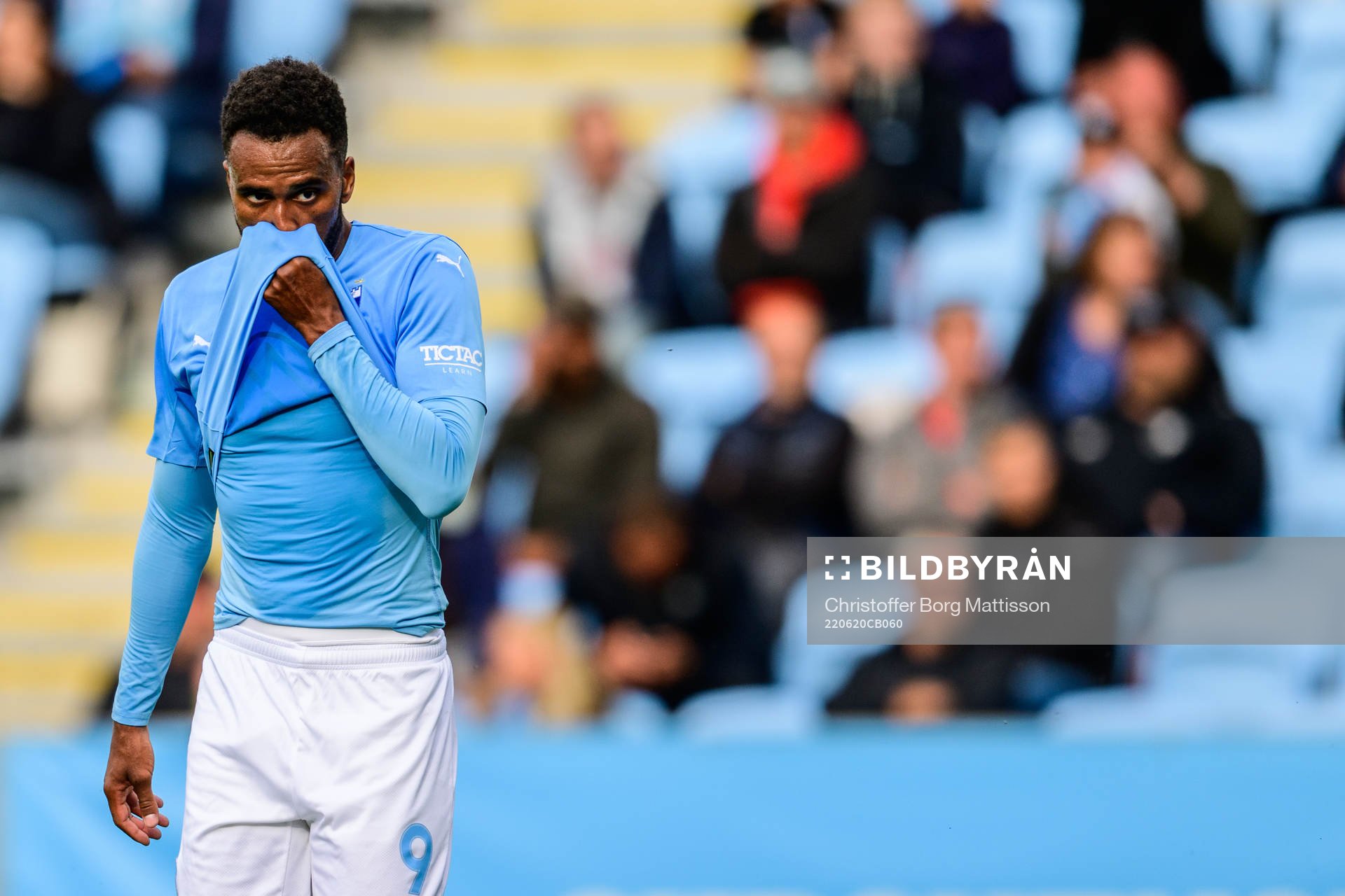 Malmö FFs Isaac Kiese Thelin deppar