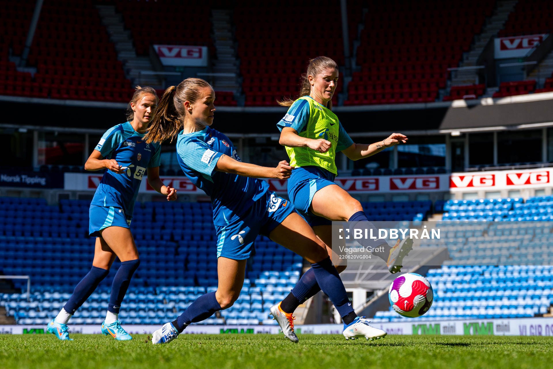 Guro Reiten and Maren Mjelde of the Norwegian women's