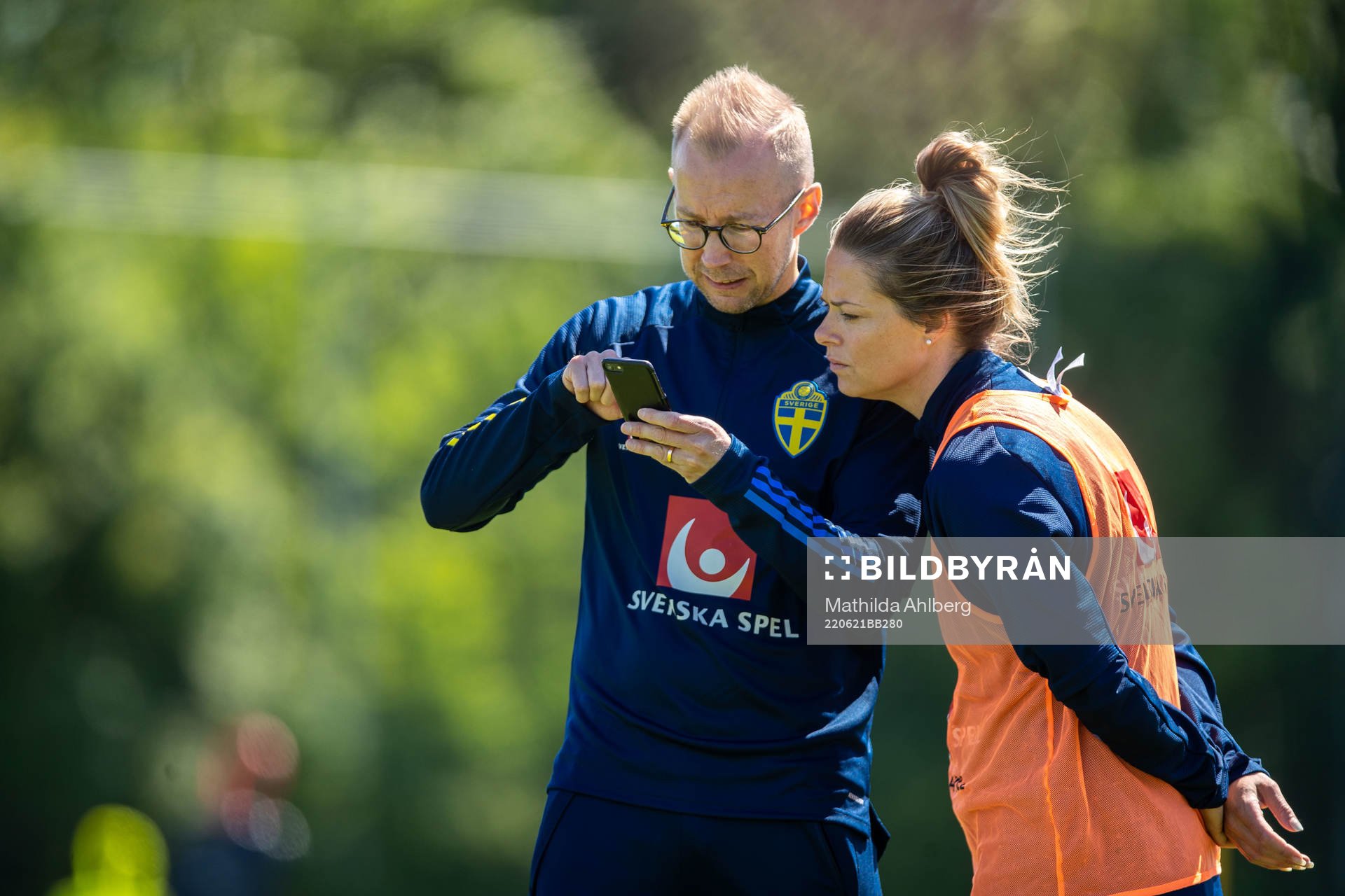 Analytiker Anders Wasserman och tränare Johanna Almgren